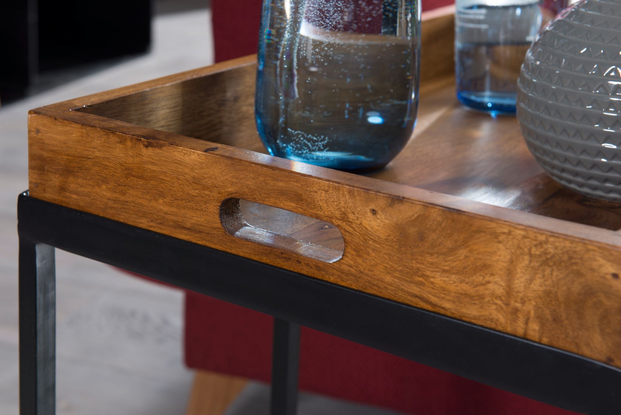 Beistelltisch Gislev Massivholz Dunkelbraun 70 × 34 × 65 cm