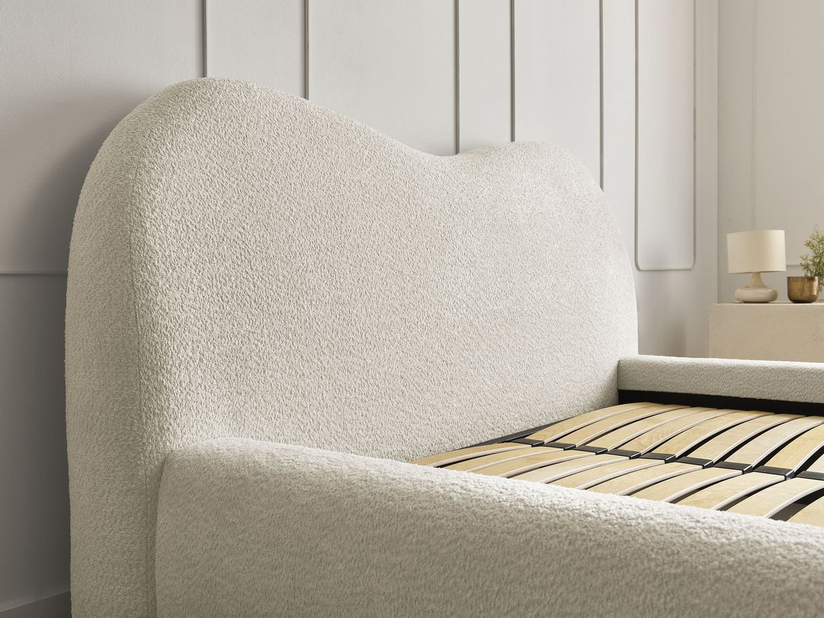 Bobochic Orlane Polsterbett mit Bettkasten Bouclé-Stoff Beige, Liegefläche 140 × 190 cm