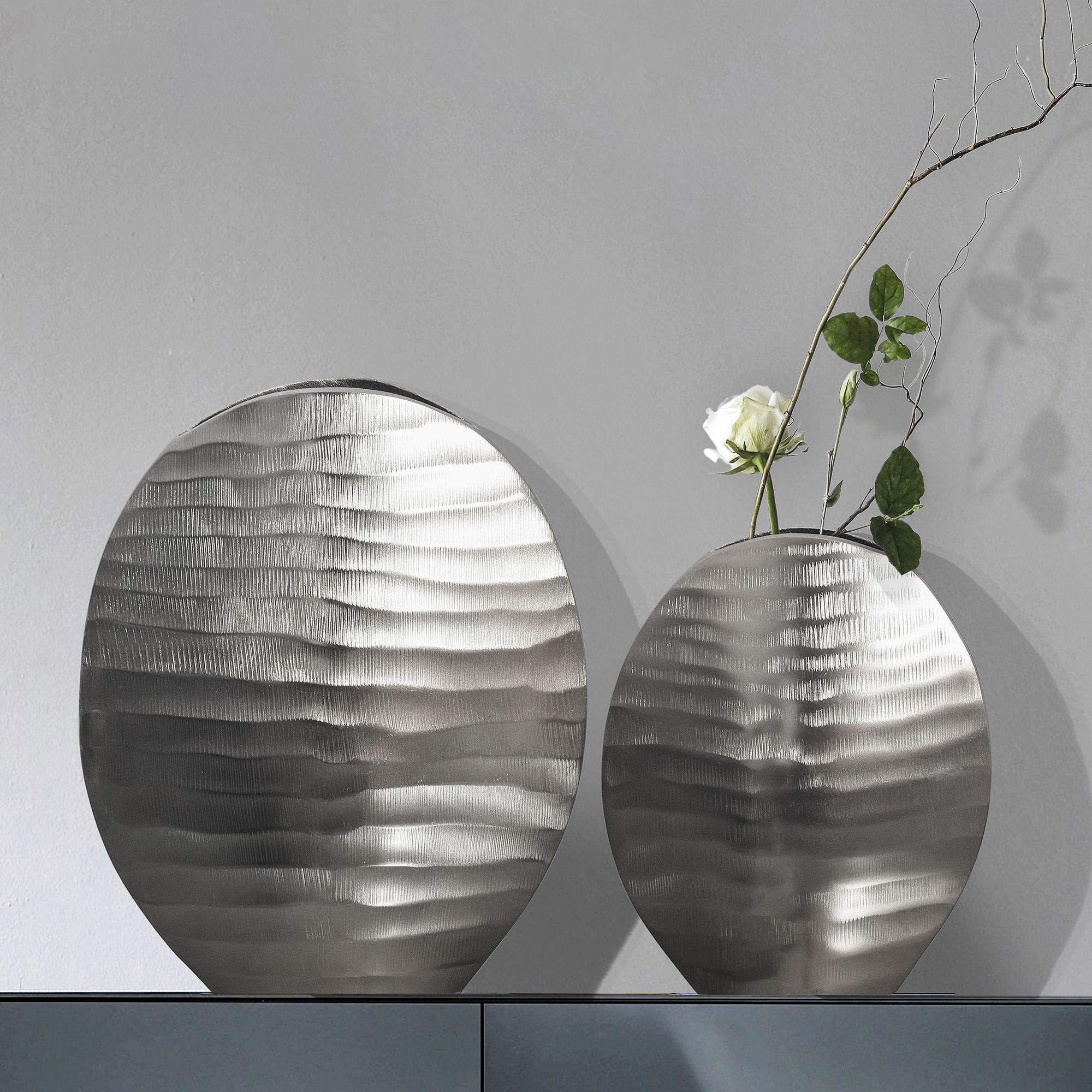 Tischvase Saltnes Aluminium Silber Ø 26 × H 31 cm
