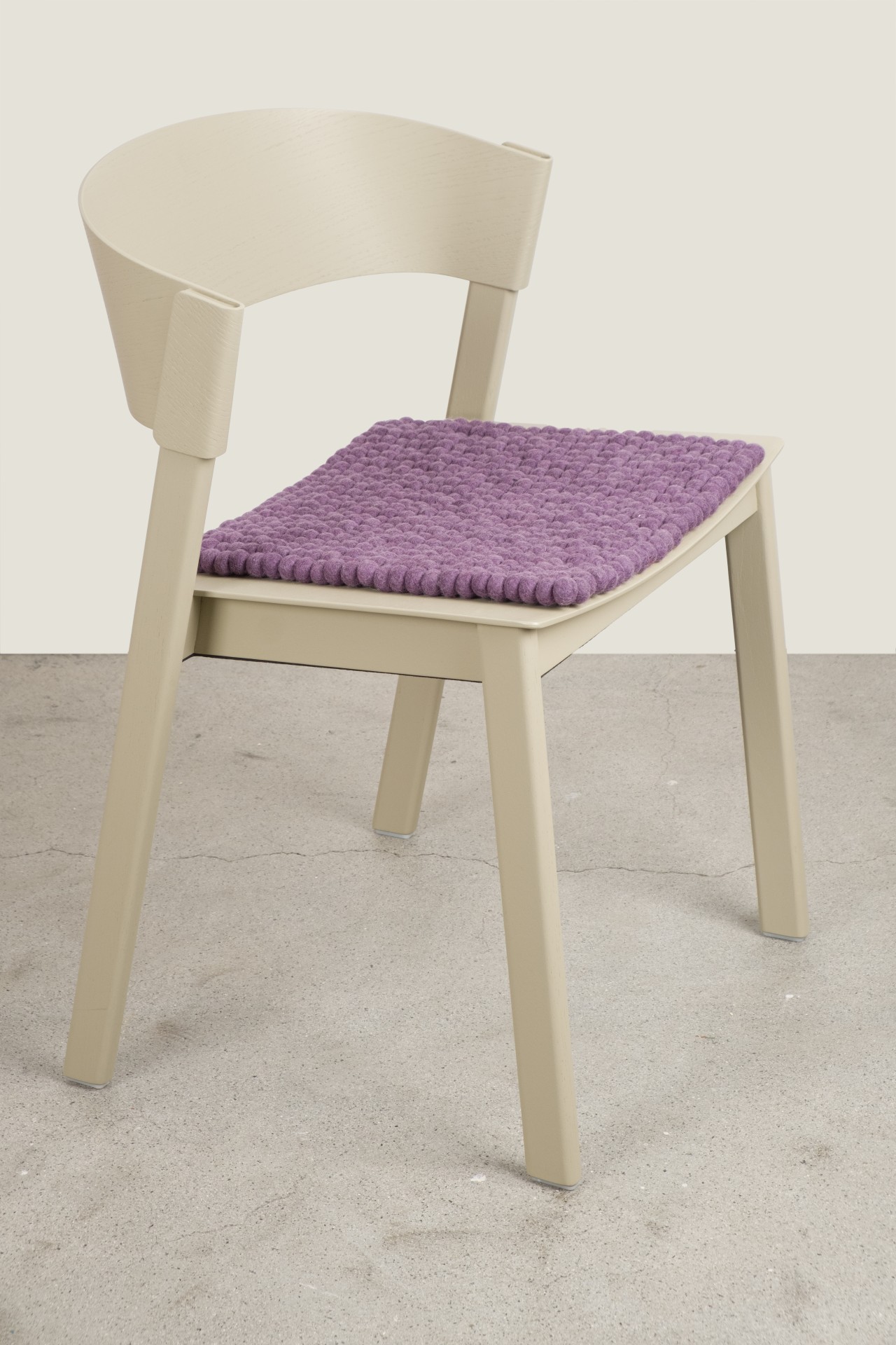 myfelt Frida - Filzkugel Sitzauflage quadratisch