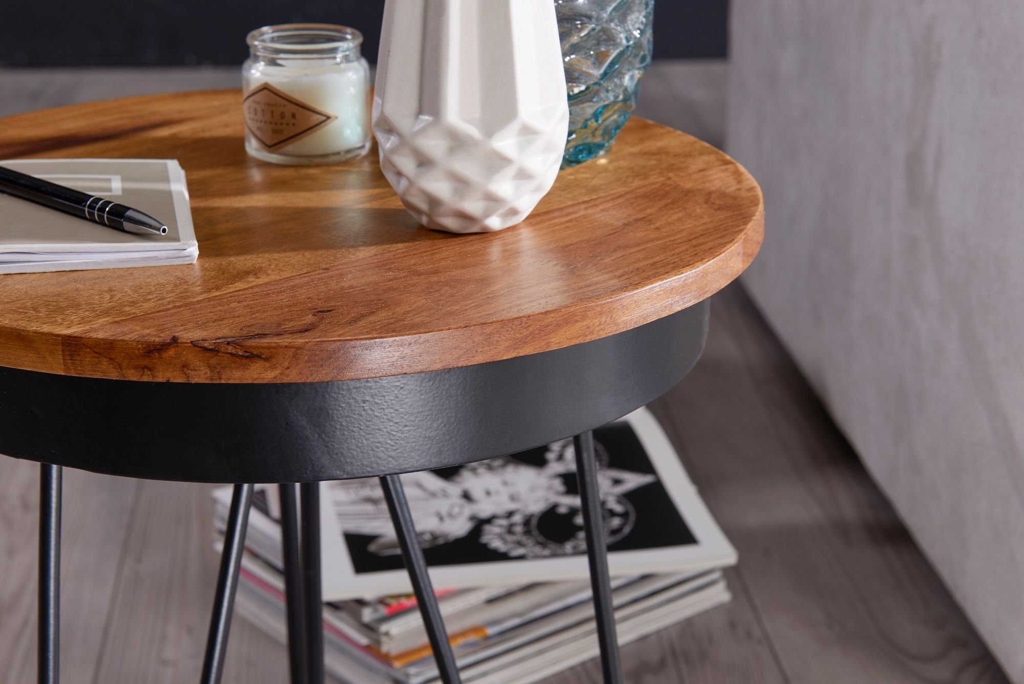 Beistelltisch Hadbjerg Massivholz Dunkelbraun Ø 43 cm