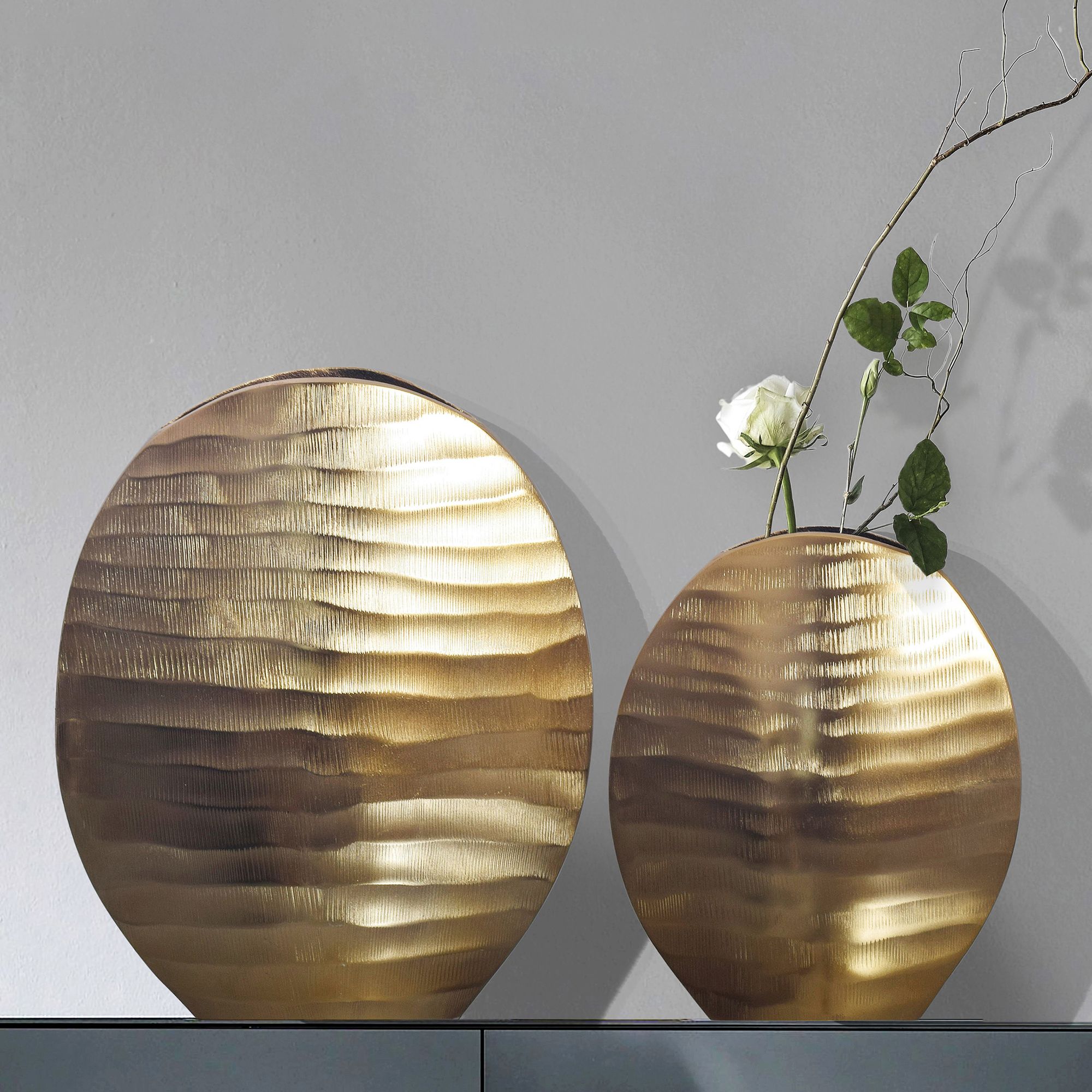 Tischvase Saltnes Aluminium Gold Ø 26 × H 31 cm