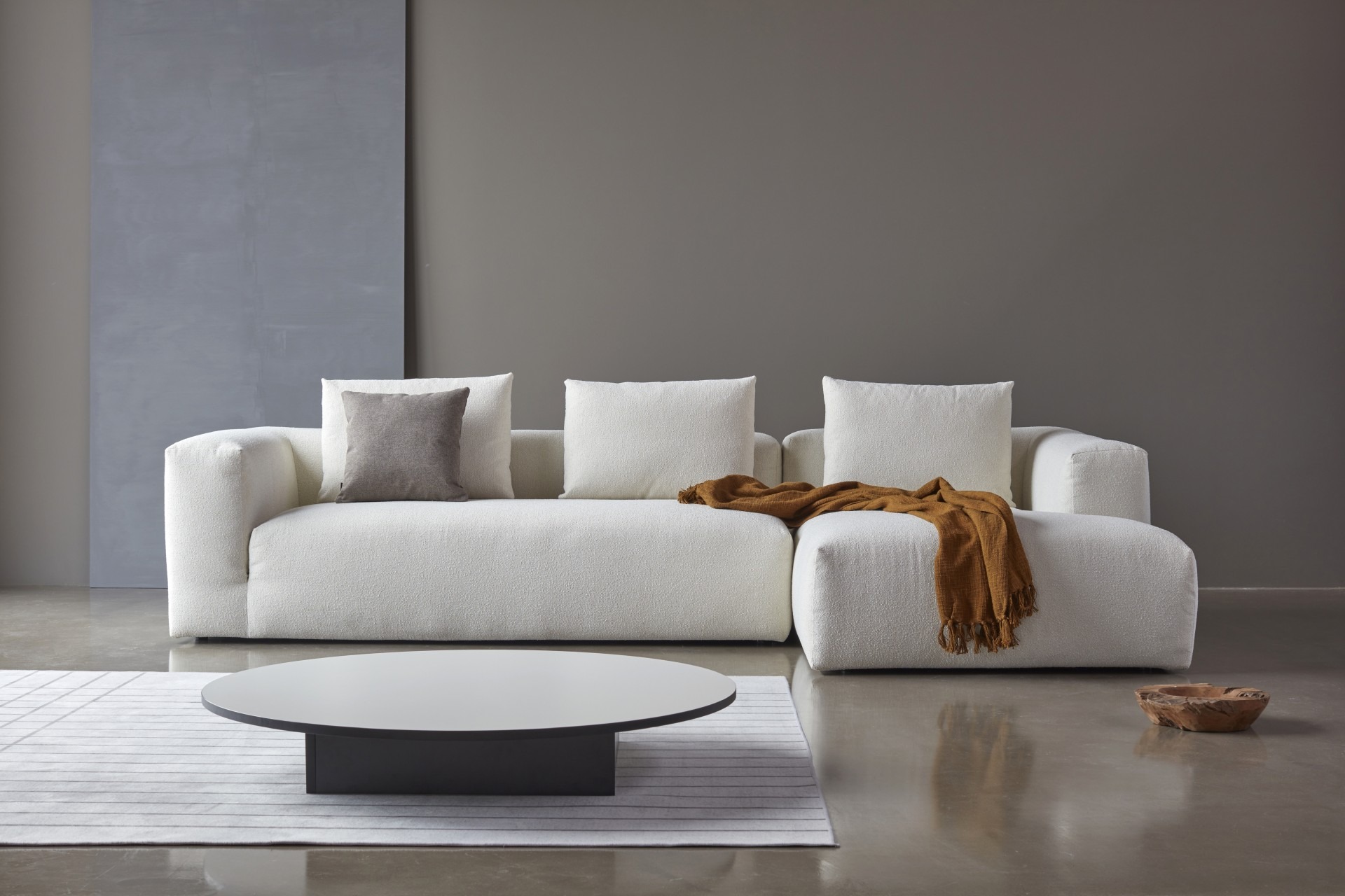 Wohnlandschaft Fred Chaiselongue links mit 2-Sitzer und lange Armlehne rechts Satya-Niagara