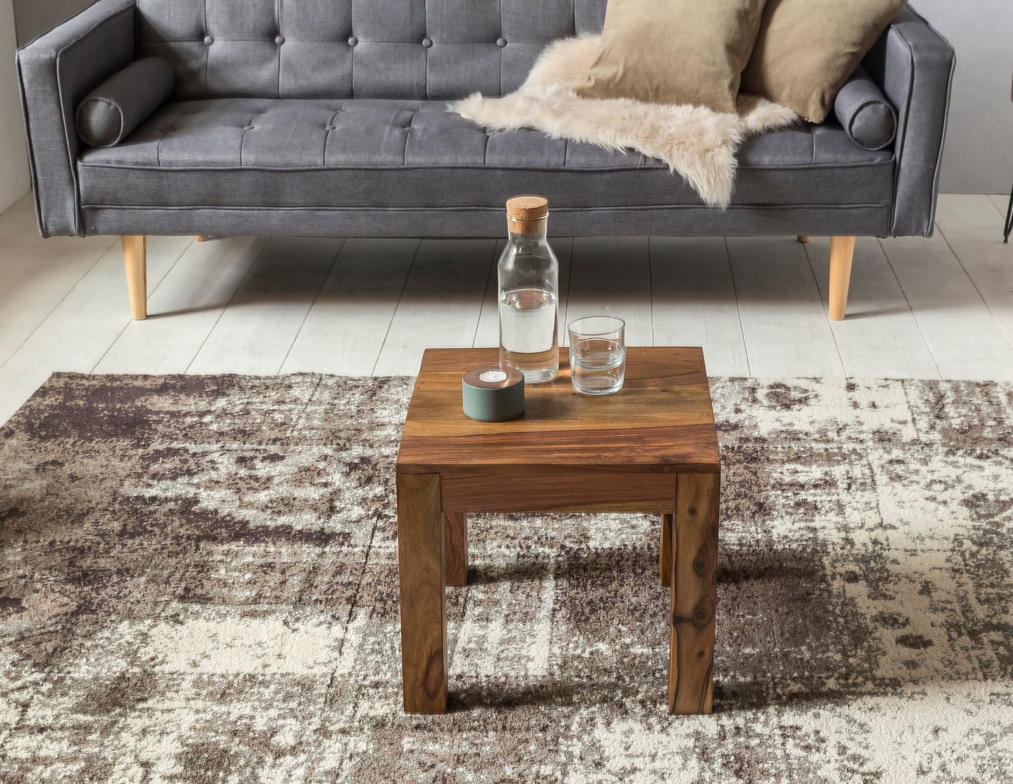Couchtisch Aukra Massivholz Dunkelbraun 45 × 45 cm