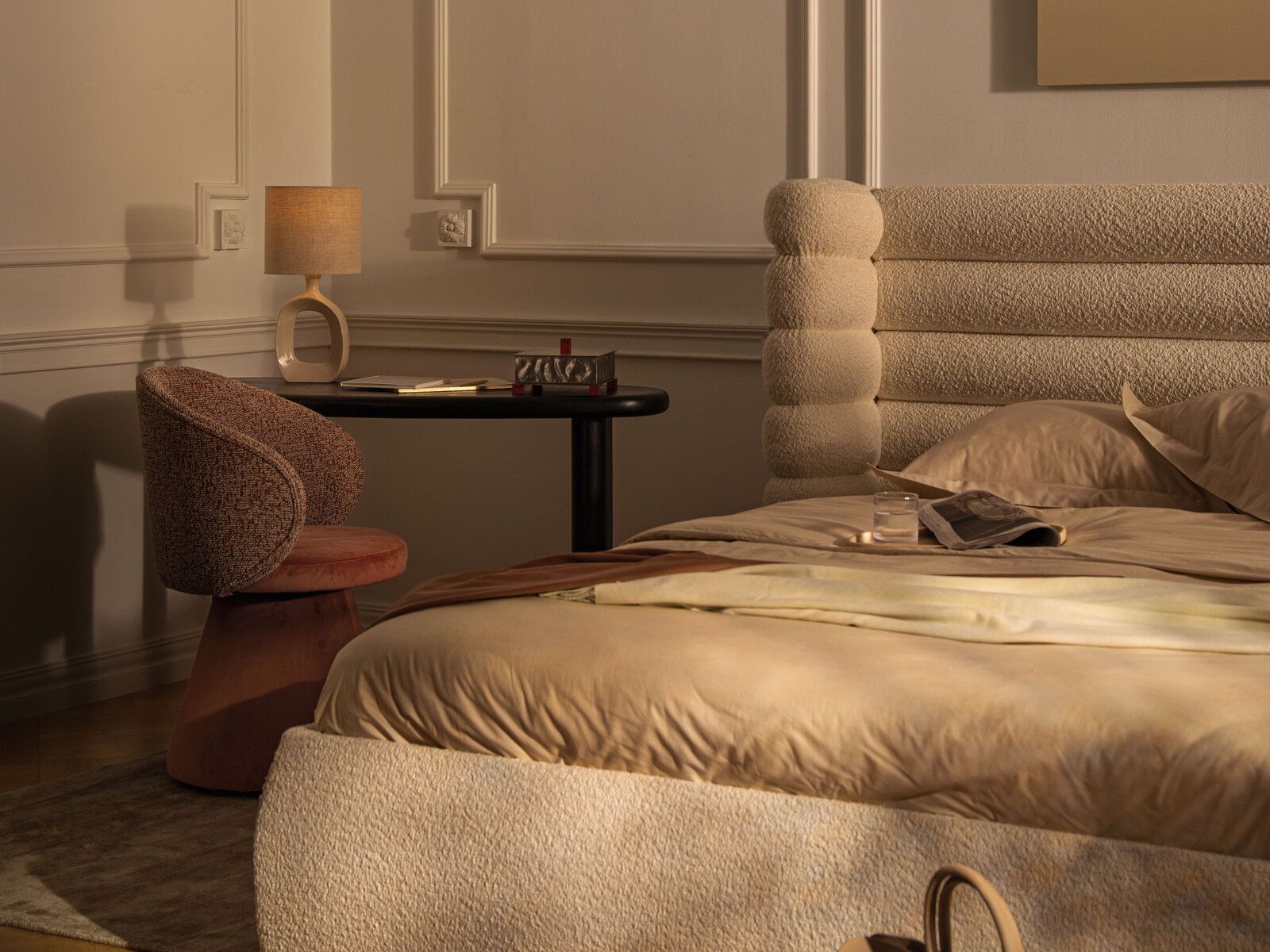 Micadoni Stauraumbett mit Kopfteil Mount Boucle Coral Helles Beige 140x200