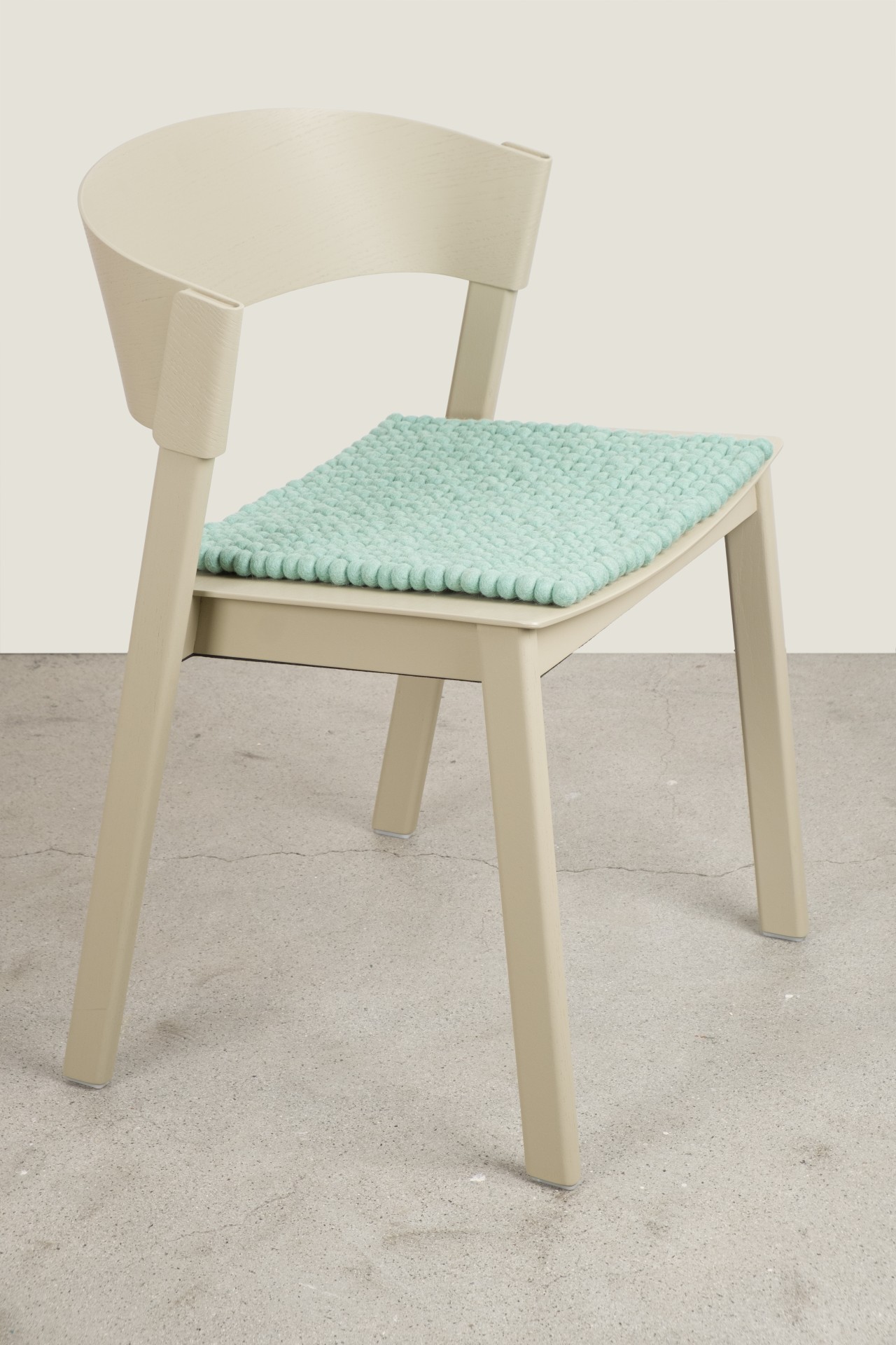 myfelt Fine - Filzkugel Sitzauflage quadratisch
