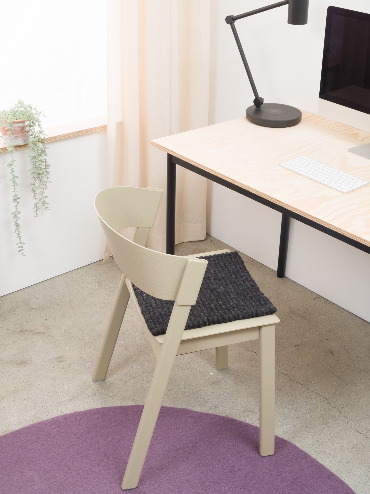 myfelt Hugo - Filzkugel Sitzauflage quadratisch
