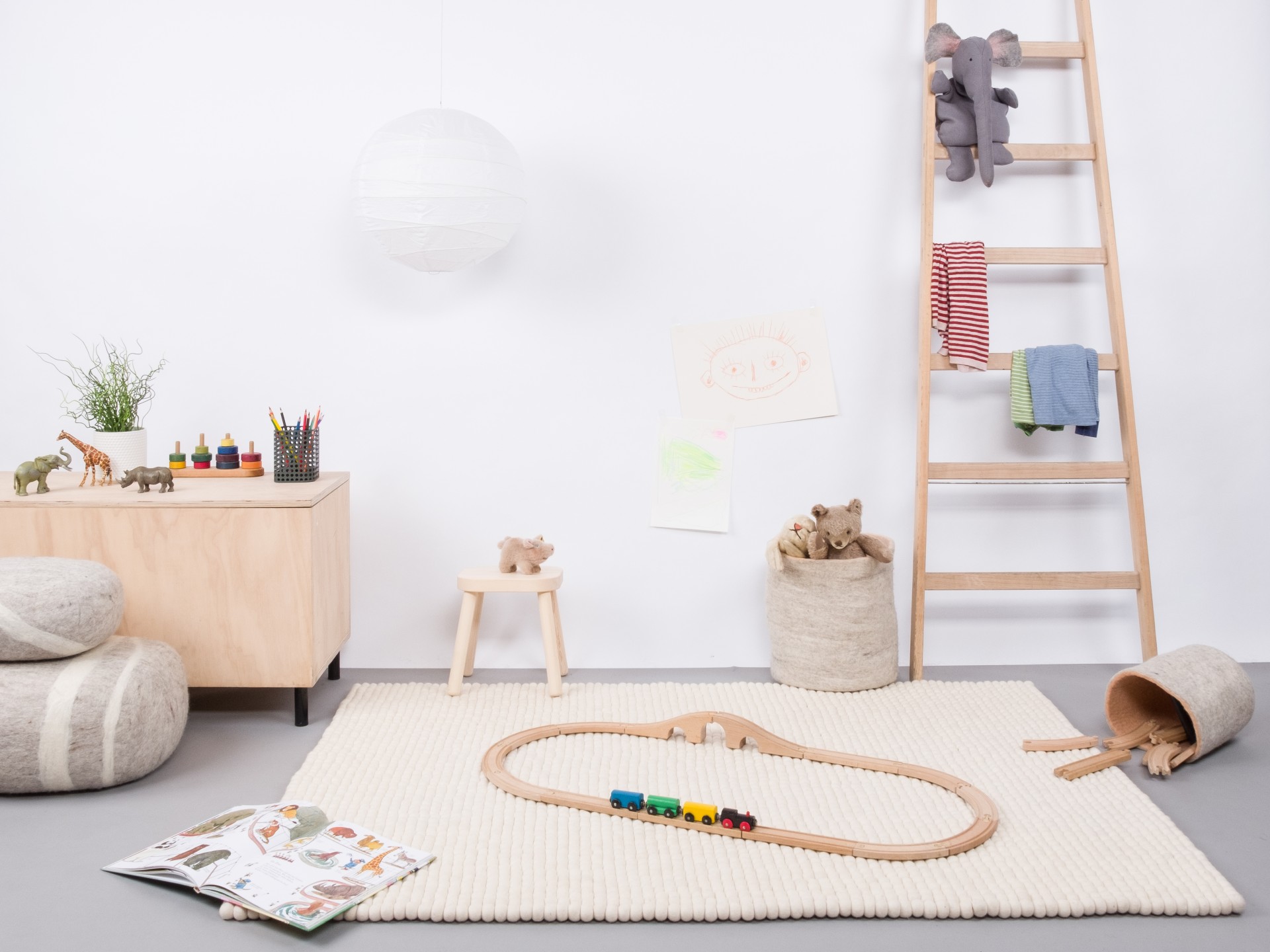 myfelt Linea Filzkugelteppich - 50x70 cm