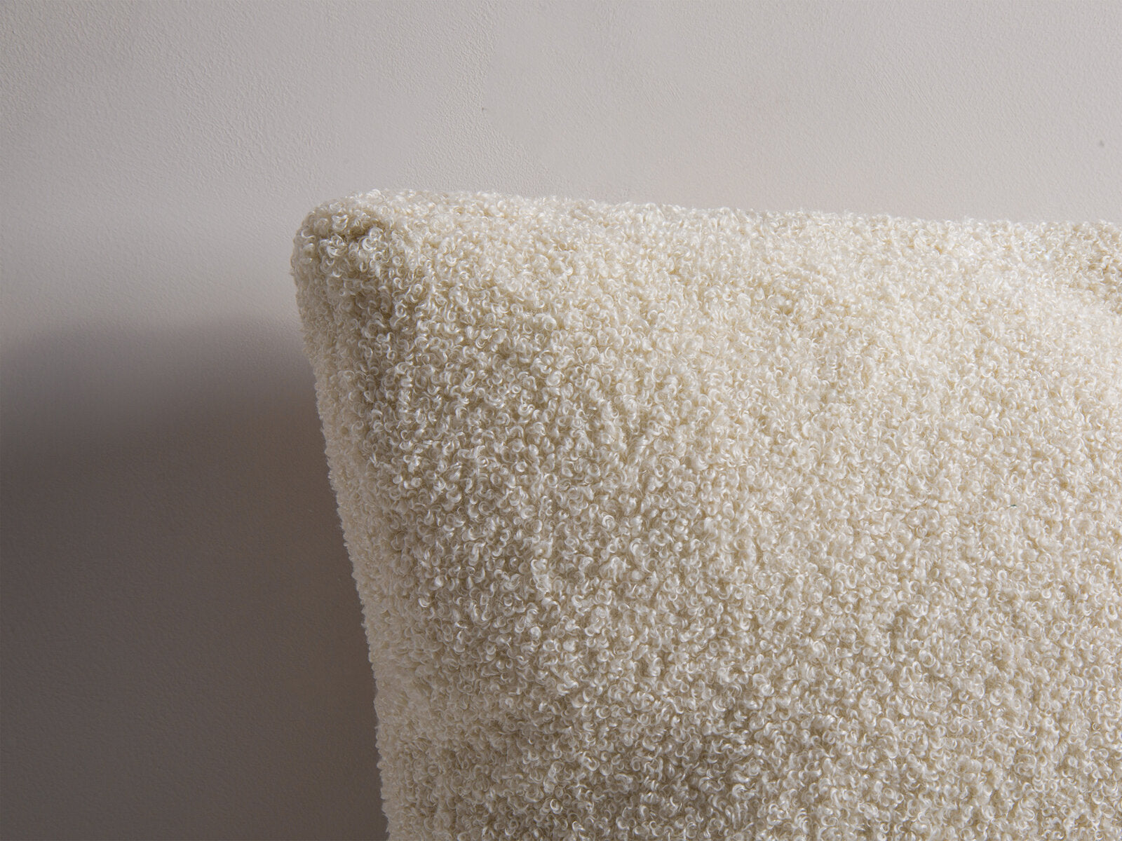 Micadoni Kissen Mono Boucle Helles Beige