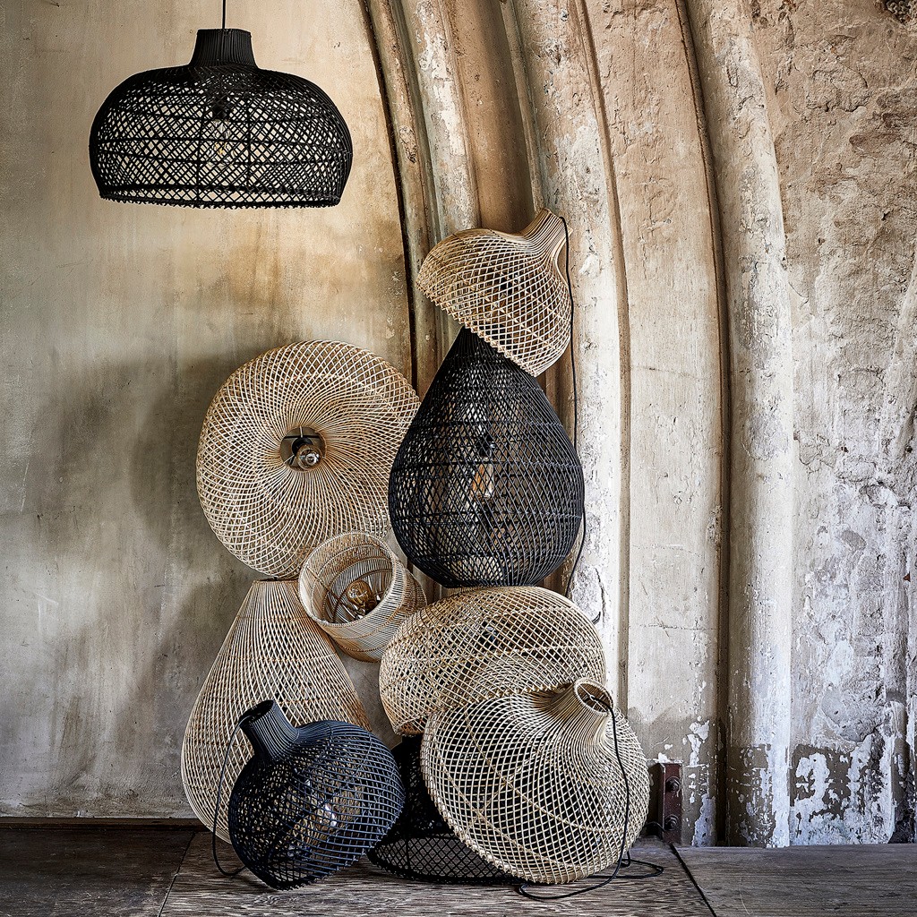 Raw Materials Maze Rattan-Hängelampe schwarz Ø 57x36cm