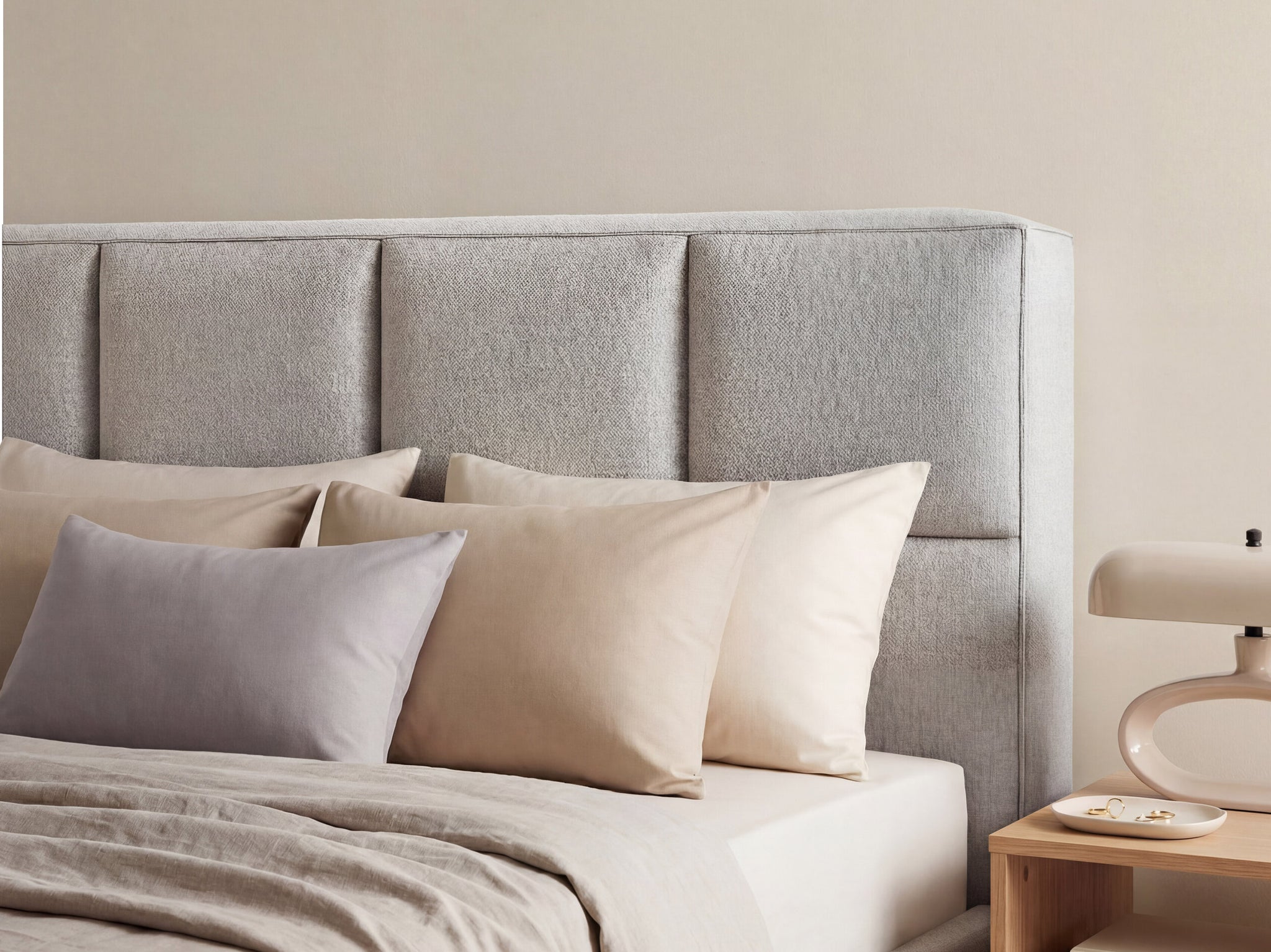 Micadoni Darren Samtiger Kopfteil Strukturierter Stoff Puente Beige Melange 229x100