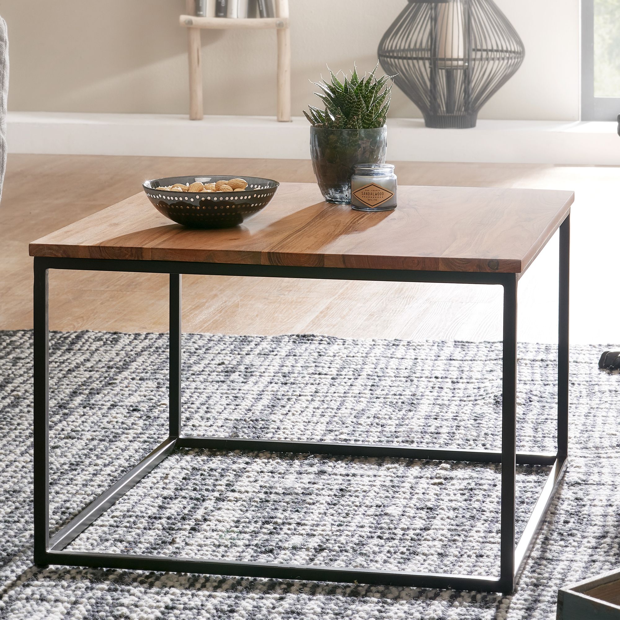 Couchtisch Arskogur Akazie Massivholz 60 × 60 × 41 cm