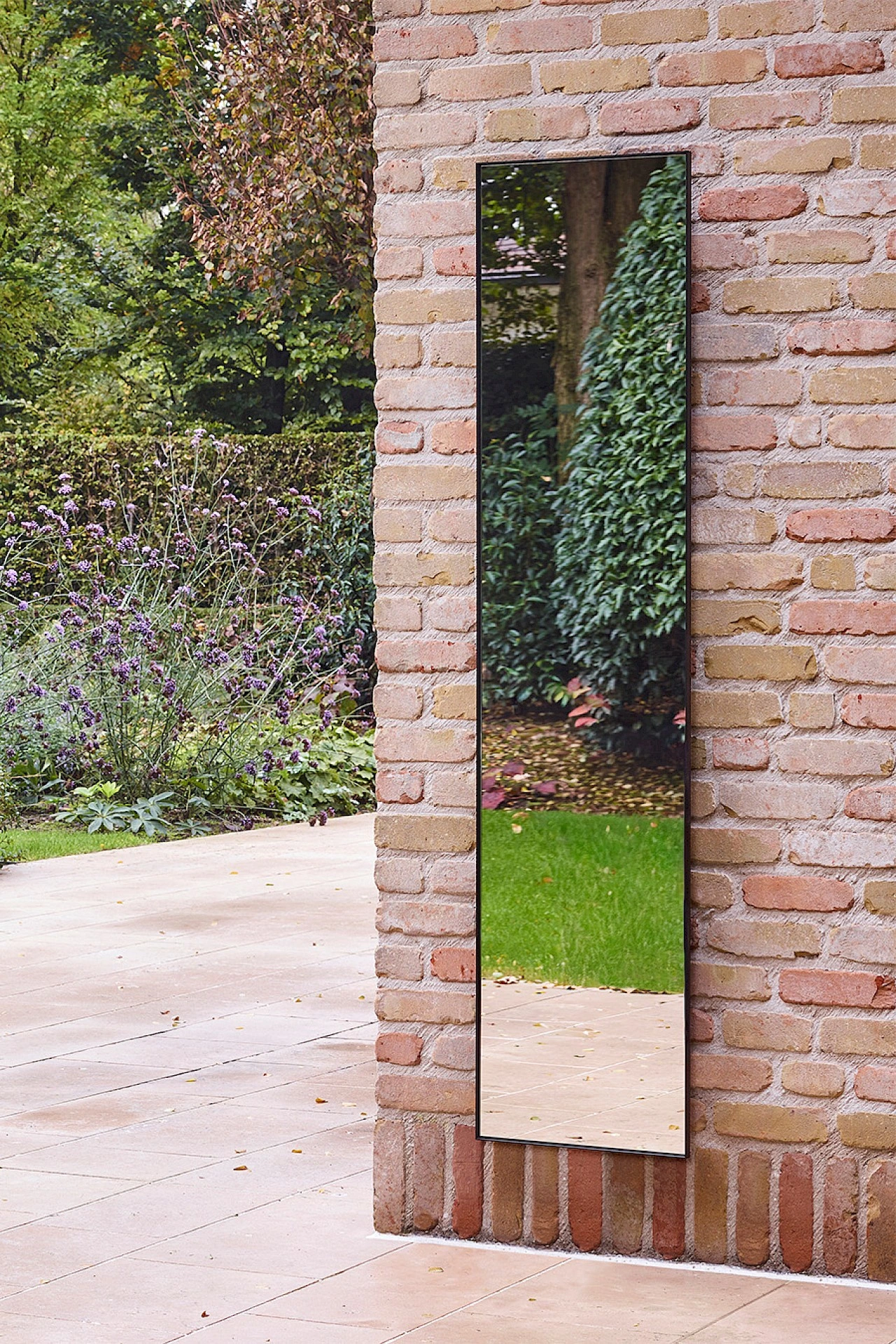 deKnudt Lucka Outdoor Black Hall – Produktansicht 5