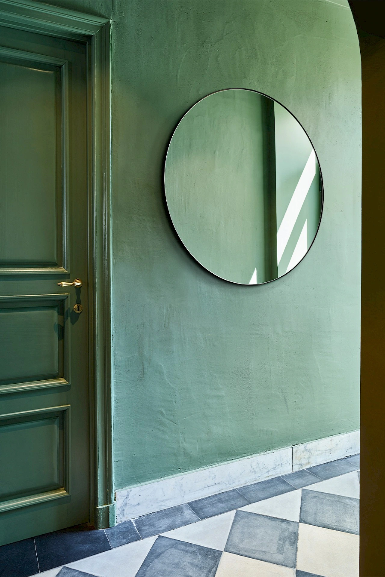 deKnudt Hoop Black L – Raumansicht 3