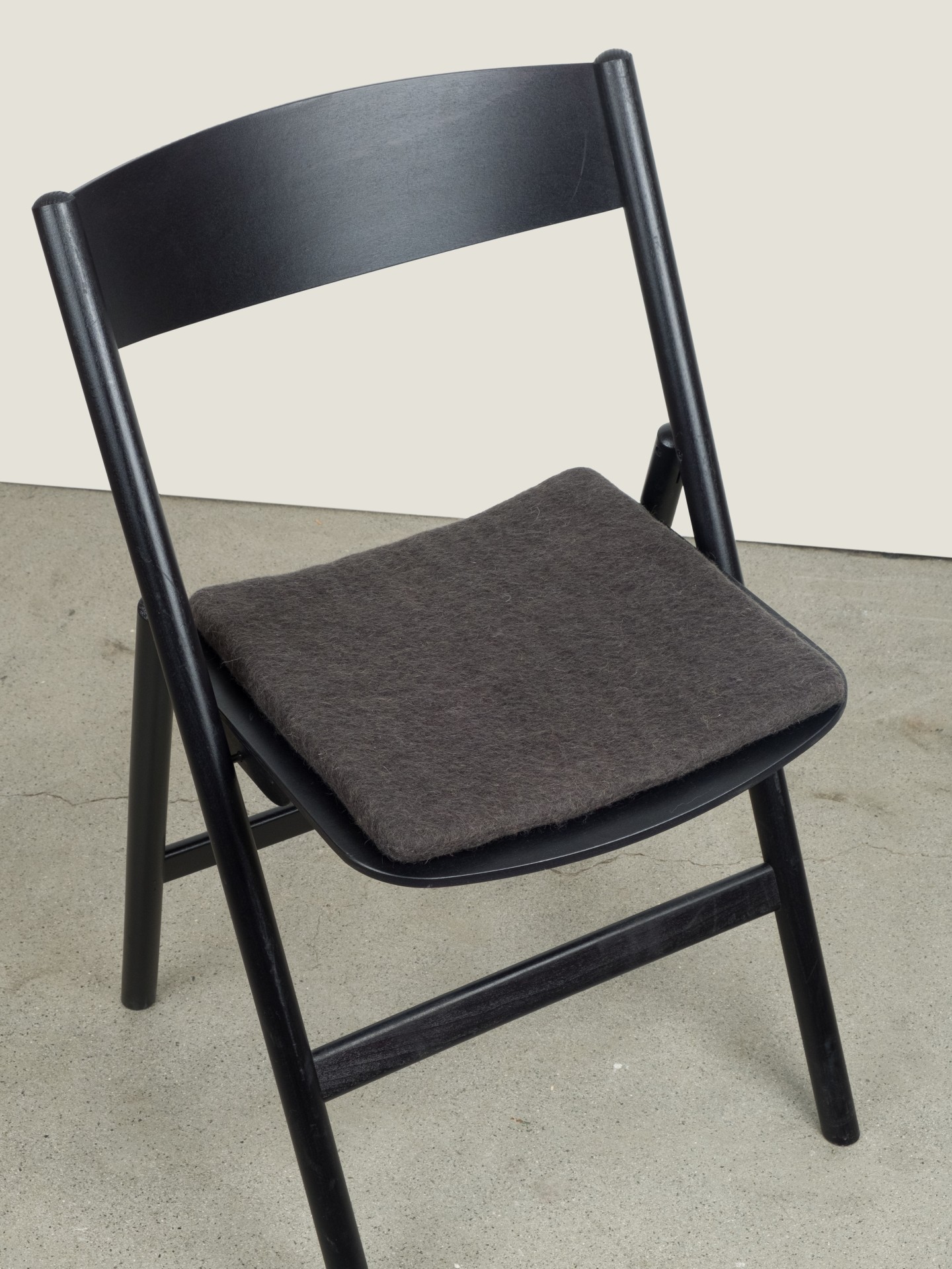 myfelt Kuno - Flache Sitzauflage quadratisch