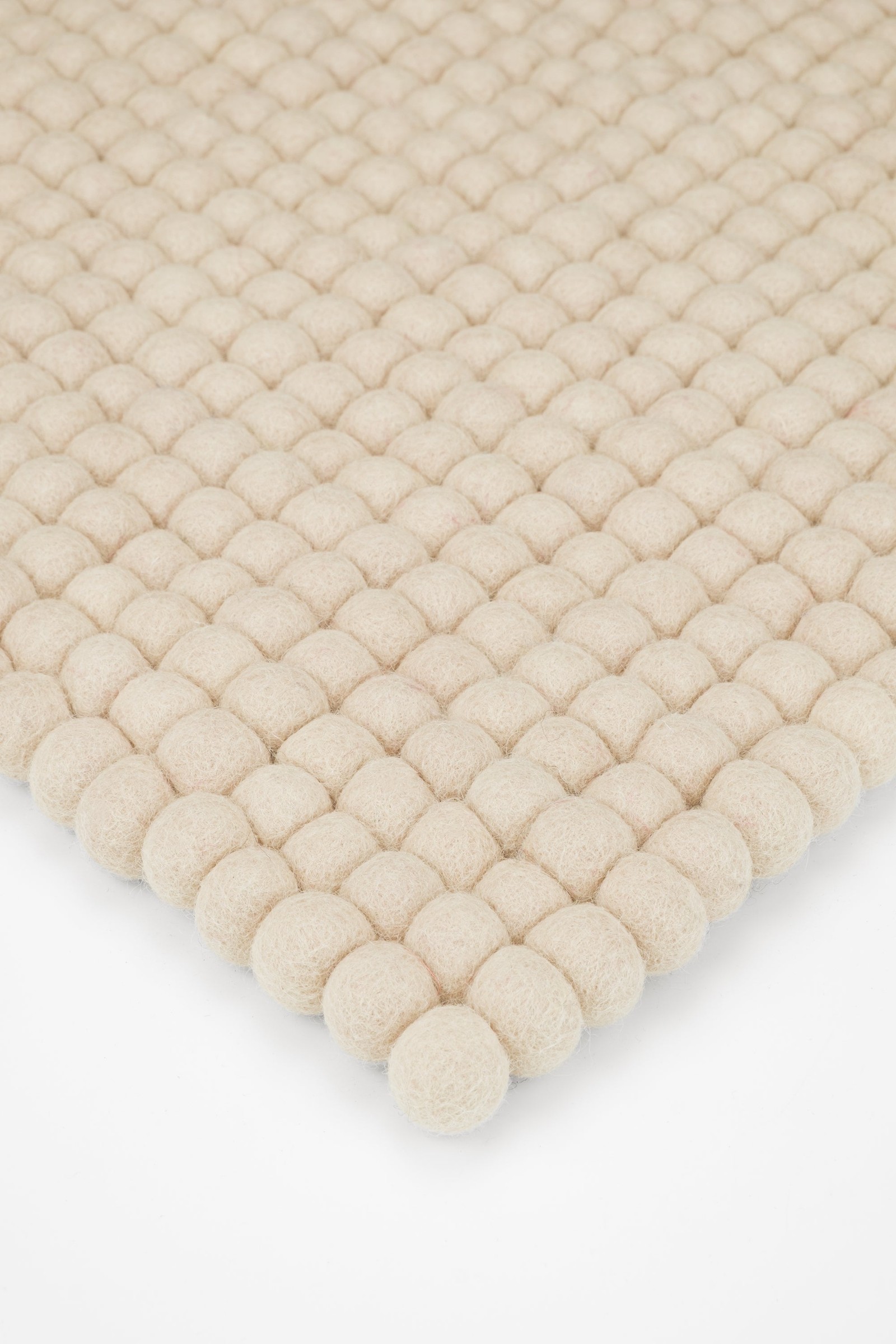 myfelt Levi Filzkugel-Sitzauflage Beige 36 x 36 cm