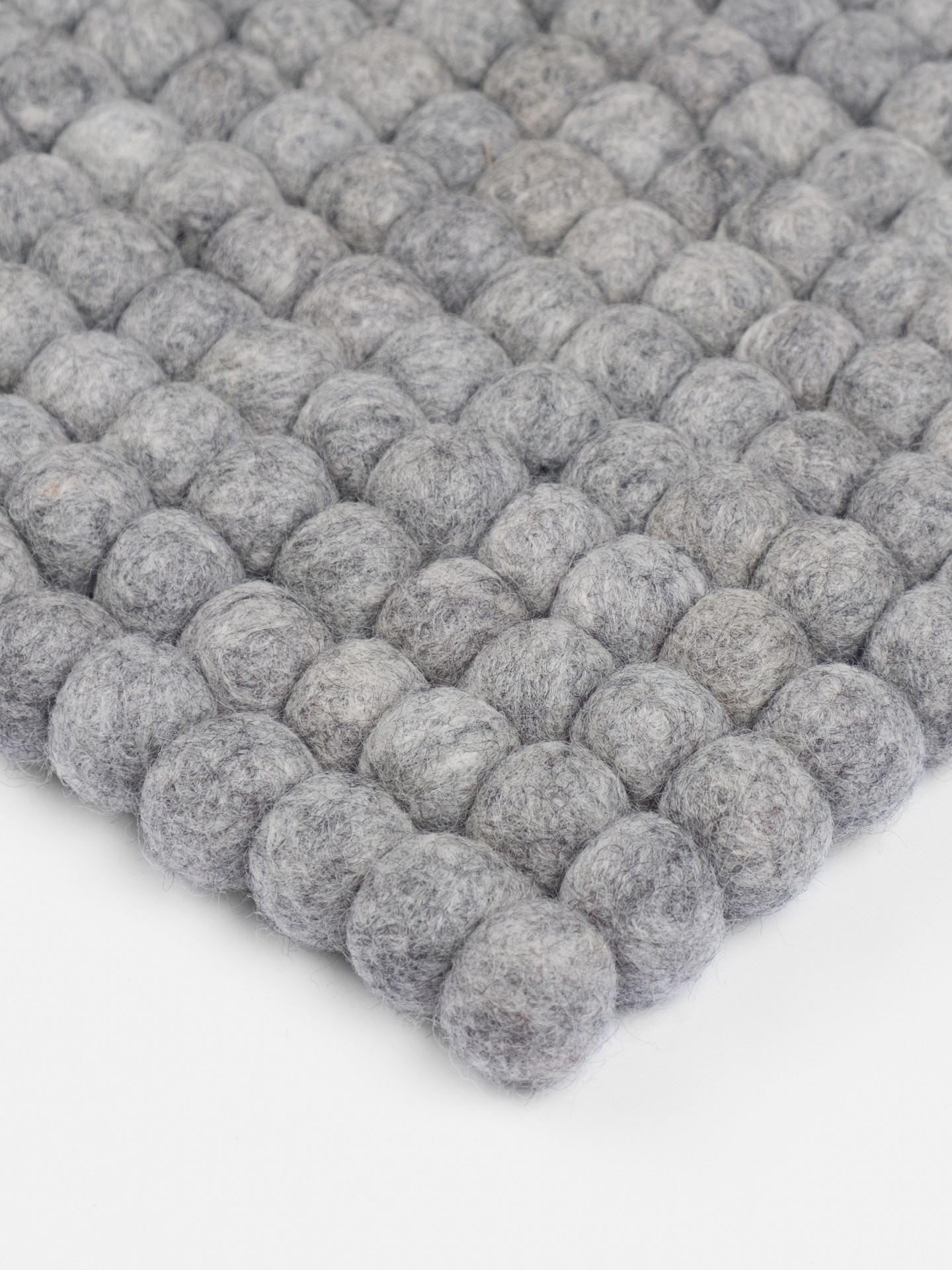 myfelt Carl Filzkugelteppich - 70x100 cm