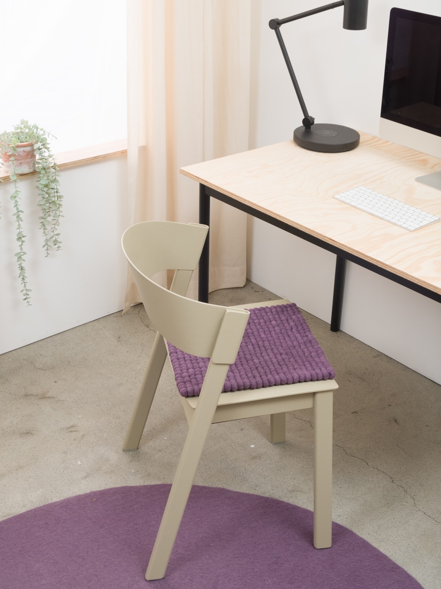 myfelt Frida - Filzkugel Sitzauflage quadratisch