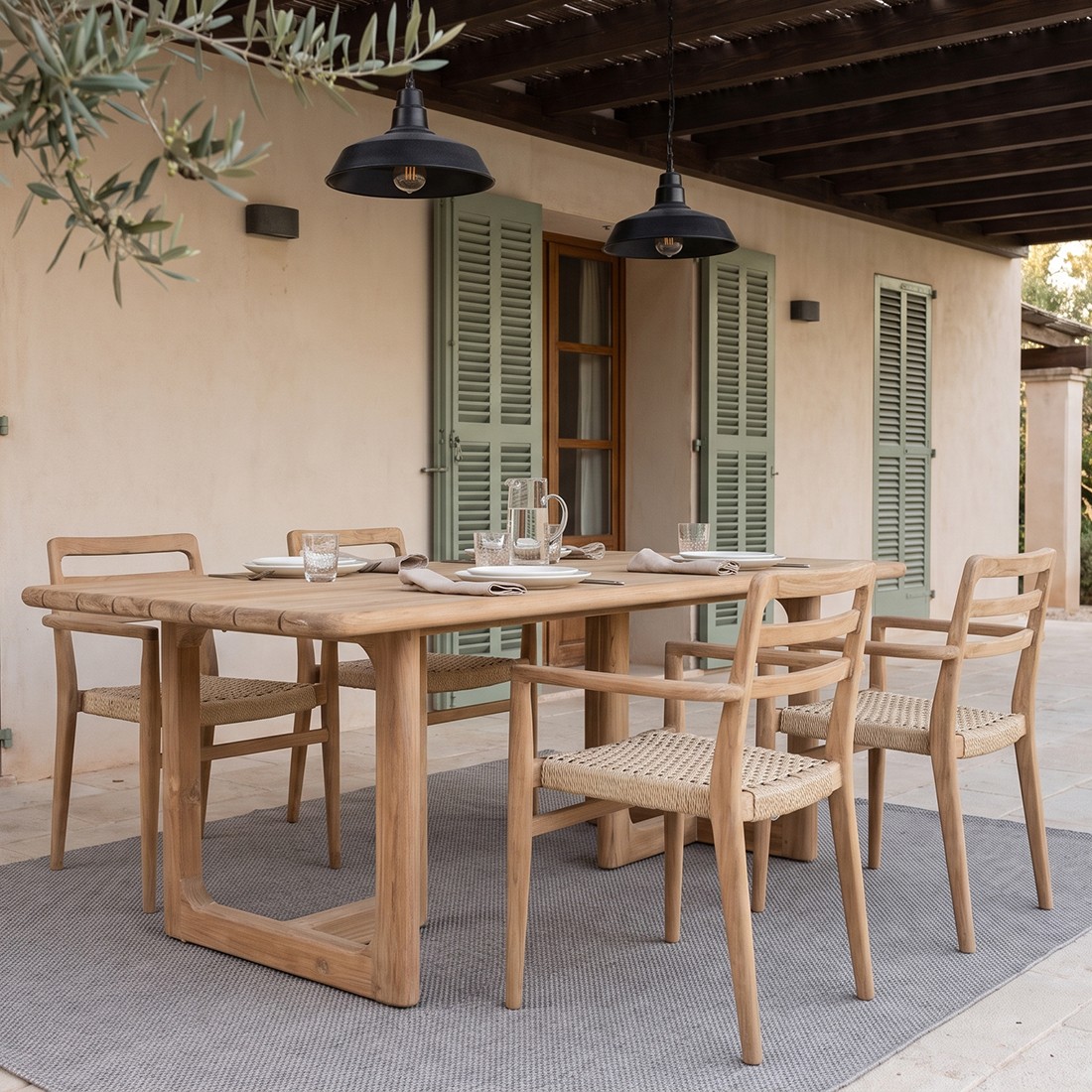 Raw Materials Verano Gartenstuhl aus Teakholz Armlehnen Natur