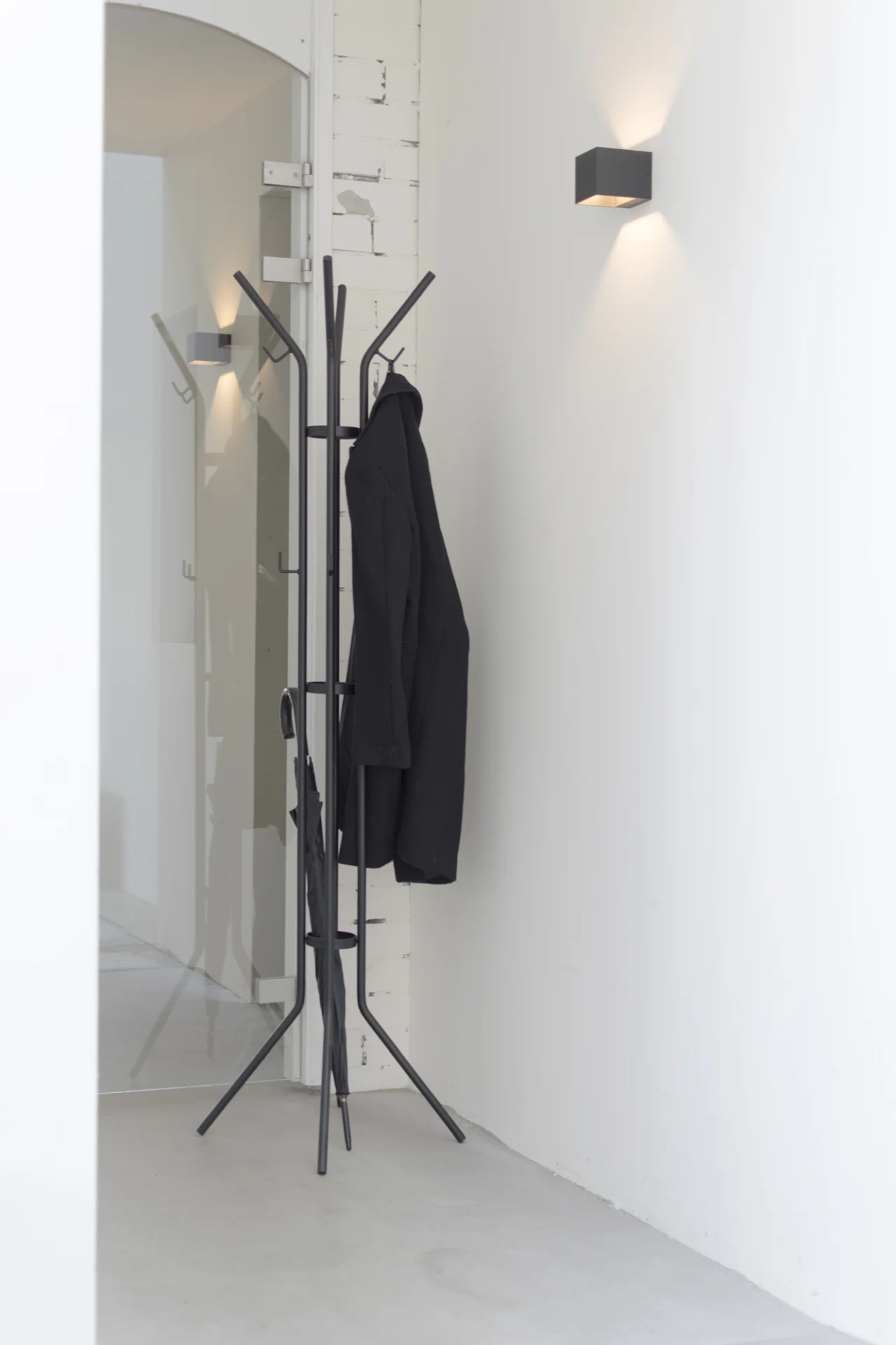 Spinder Design Garderobenständer Jessy Schwarz