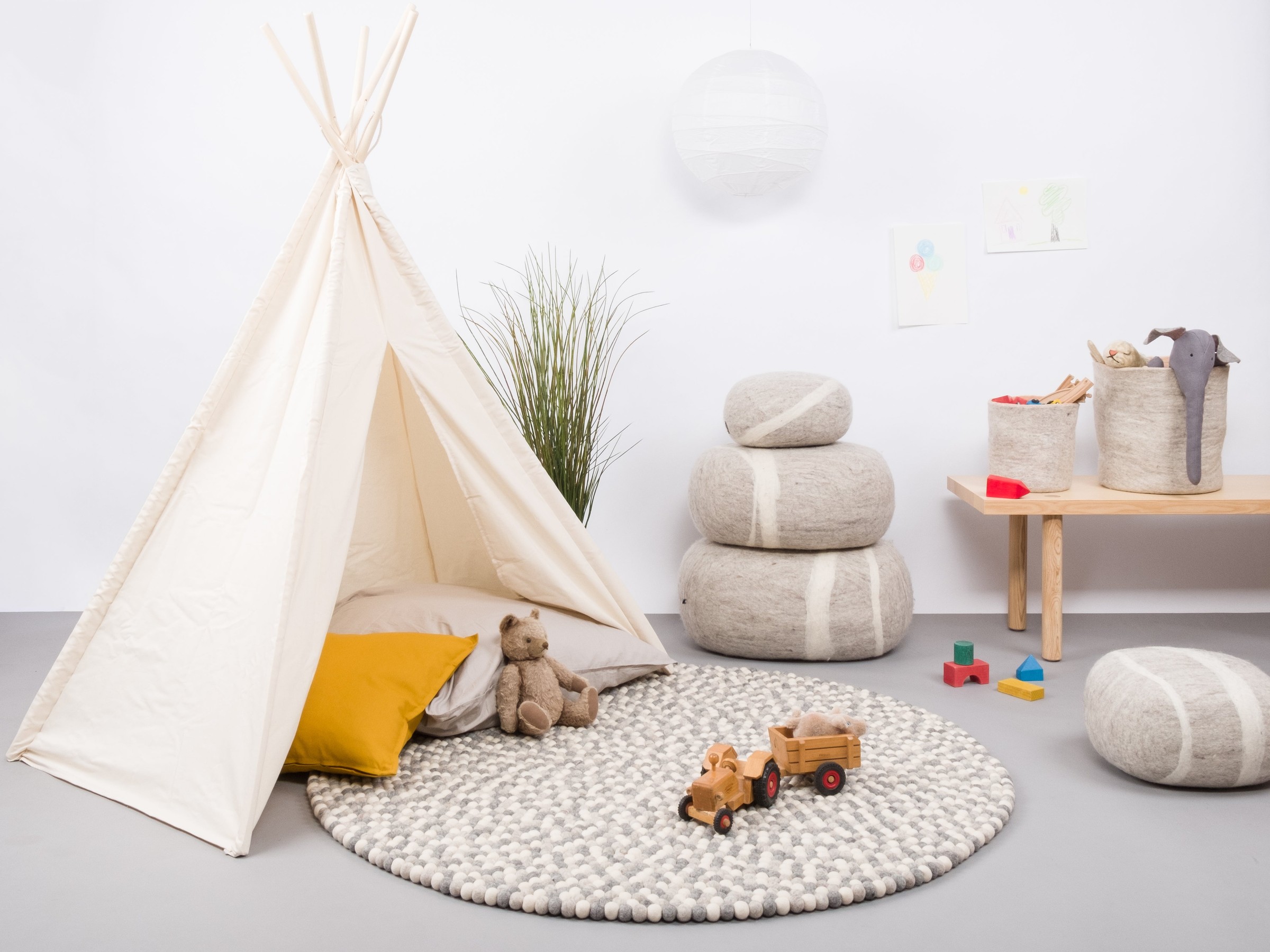 myfelt Hella Filzkugelteppich Natur hell rund Ø 50 cm