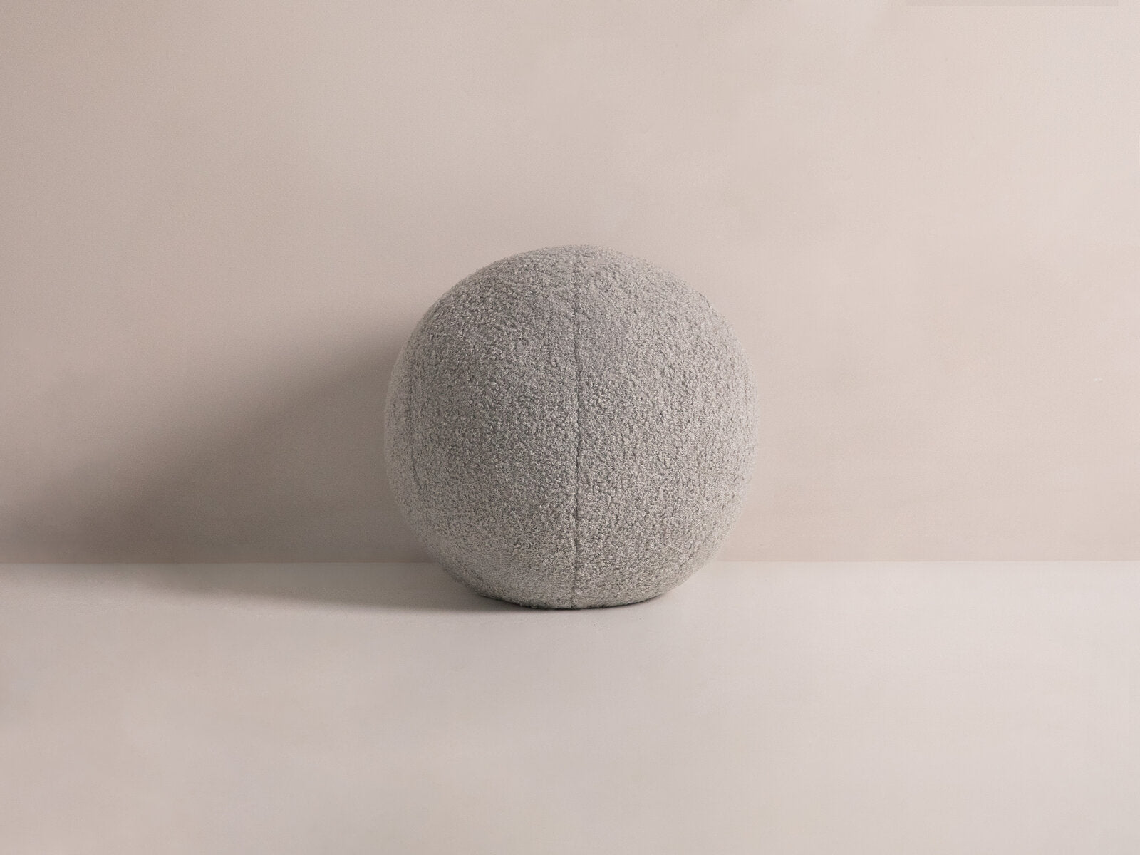 Micadoni Kissen Ball Boucle Hellgrau