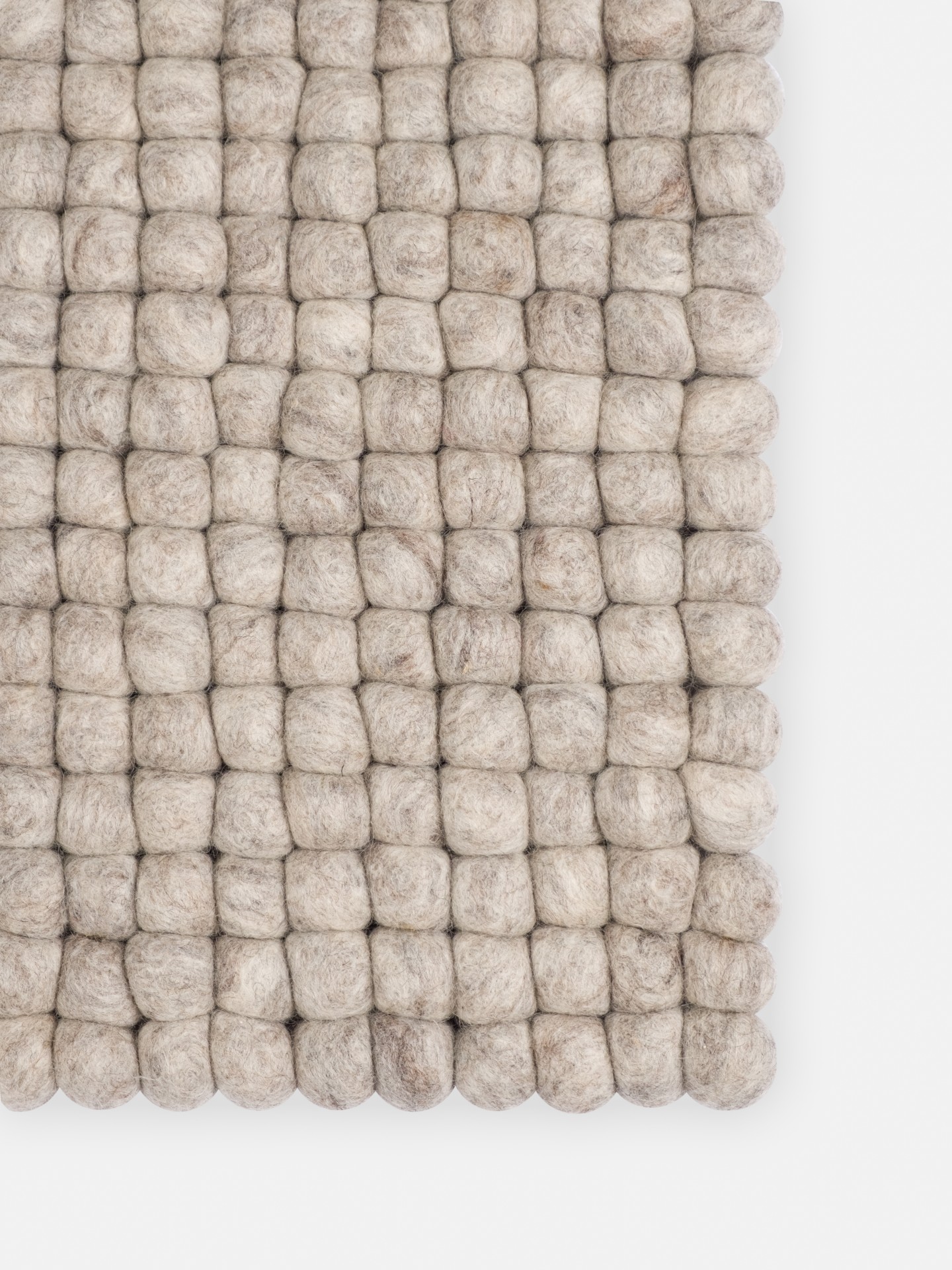 myfelt Bela Filzkugelteppich - 140x200 cm