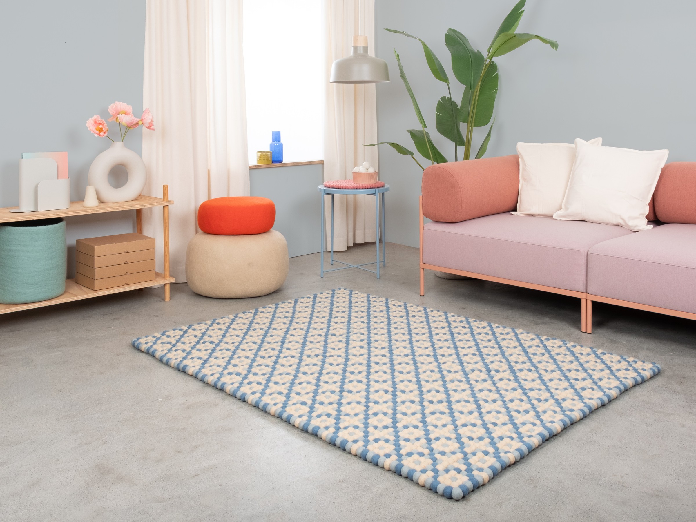 myfelt Inez Filzkugelteppich Beige rechteckig 70 x 100 cm