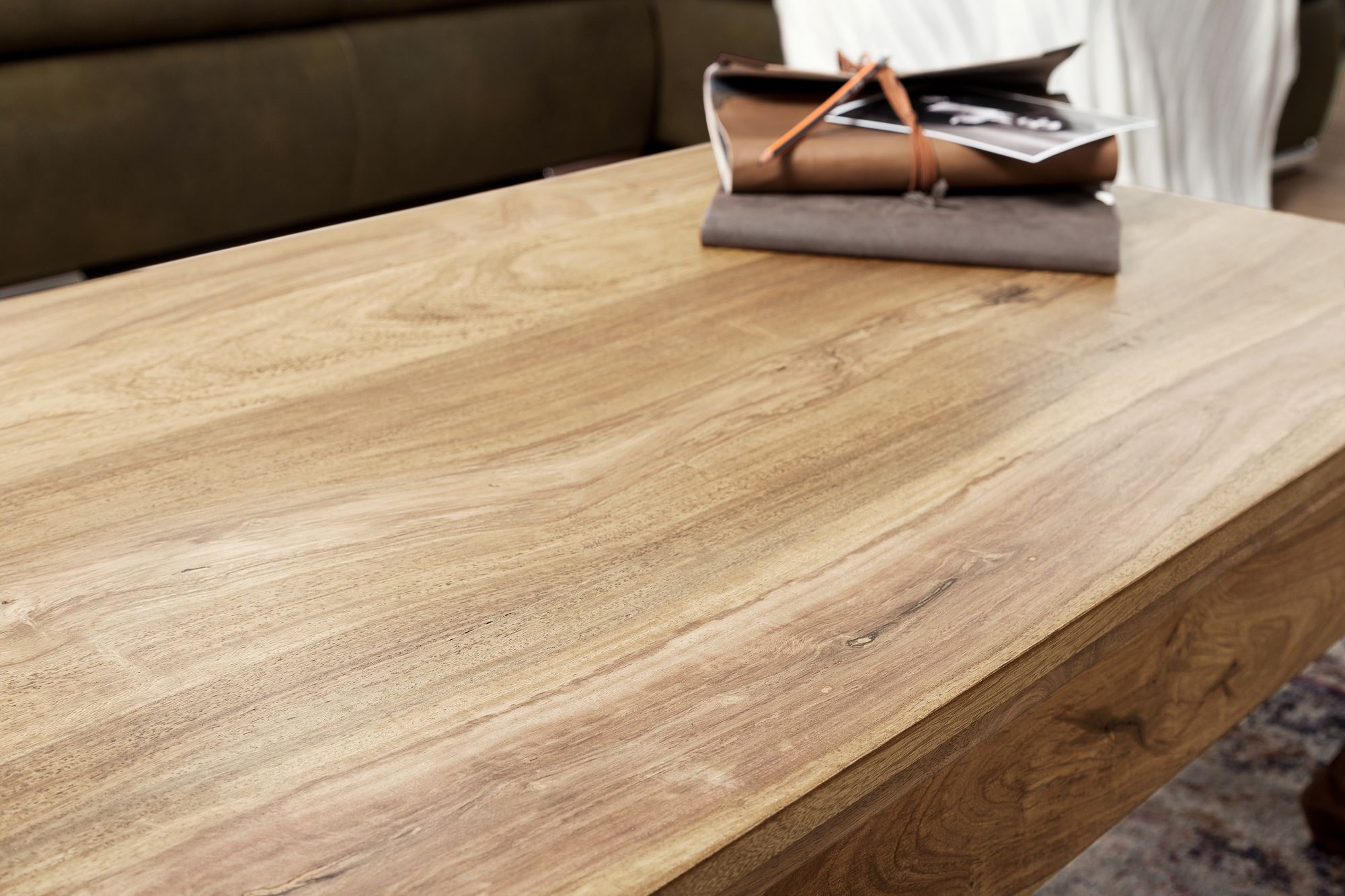 Couchtisch Rognan Massivholz Akazie 110 × 60 × 40 cm