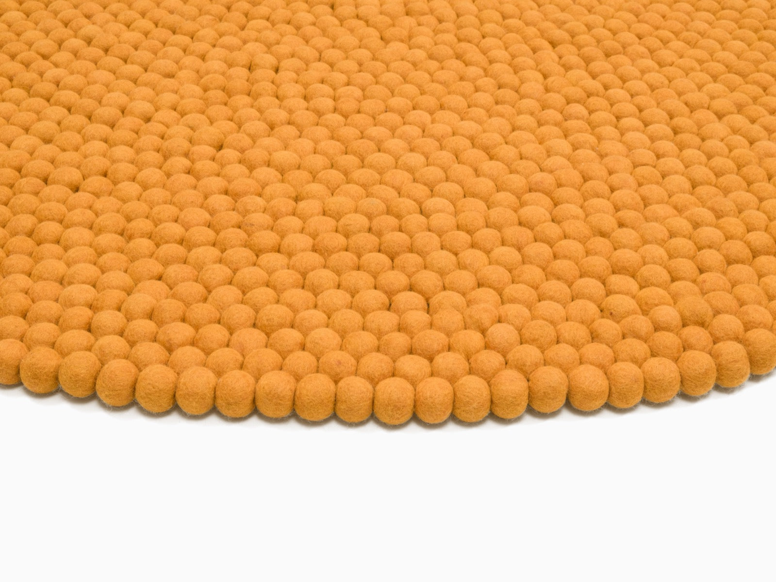 myfelt Risa Filzkugelteppich Ockergelb rund Ø 50 cm