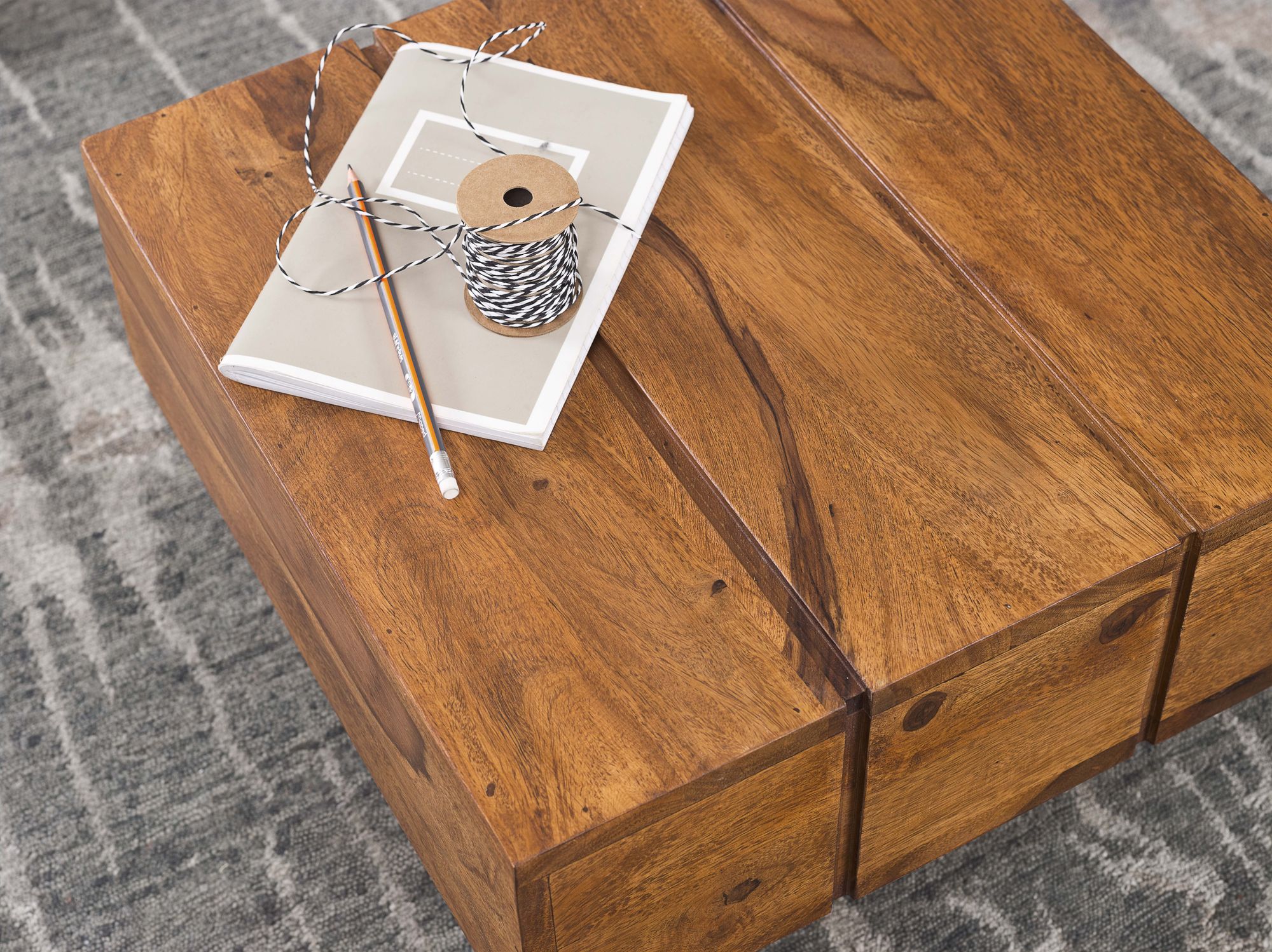 Beistelltisch Leikanger Sheesham Massivholz 44 × 44 × 30 cm