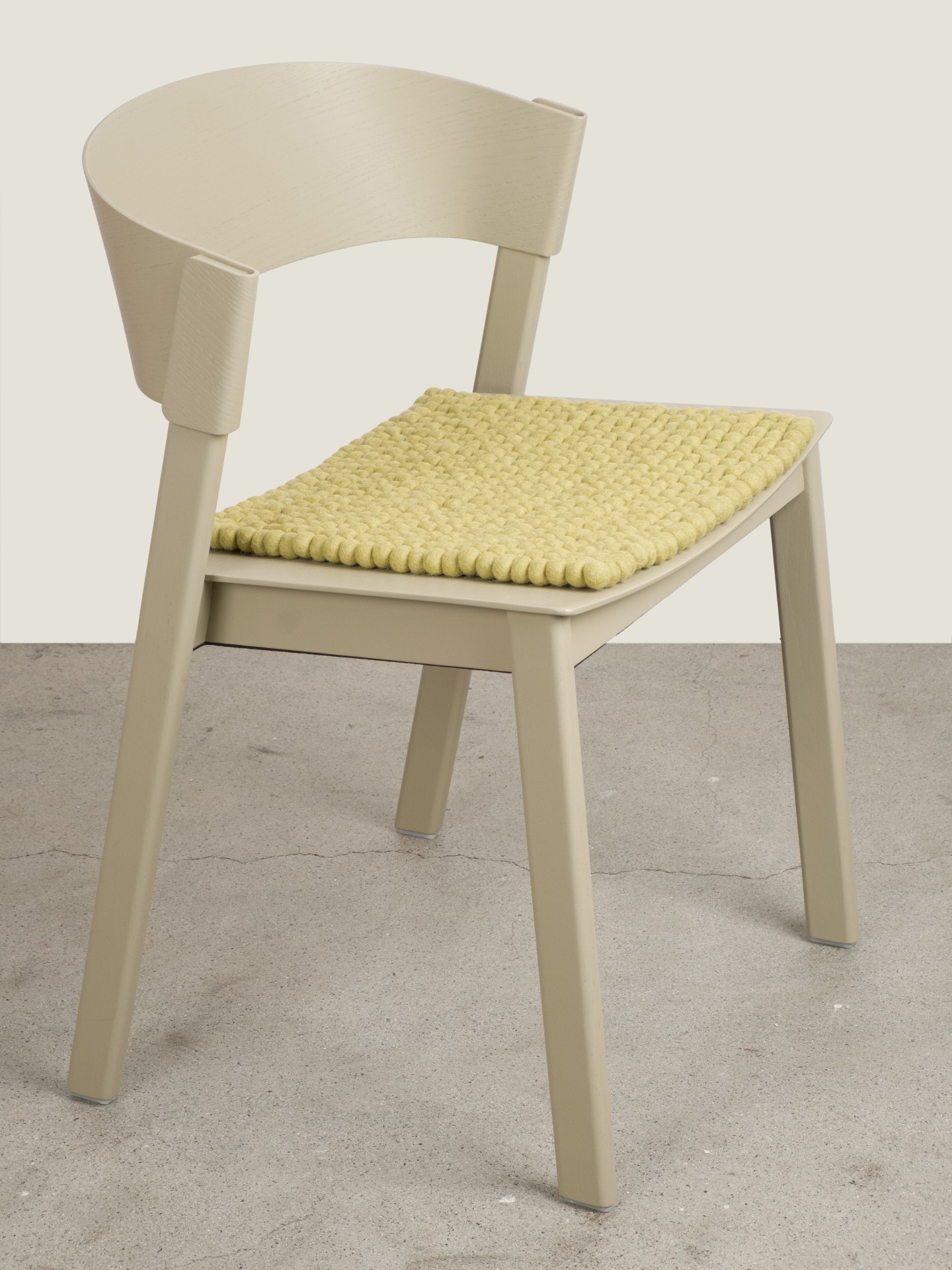 myfelt Pitt - Filzkugel Sitzauflage quadratisch