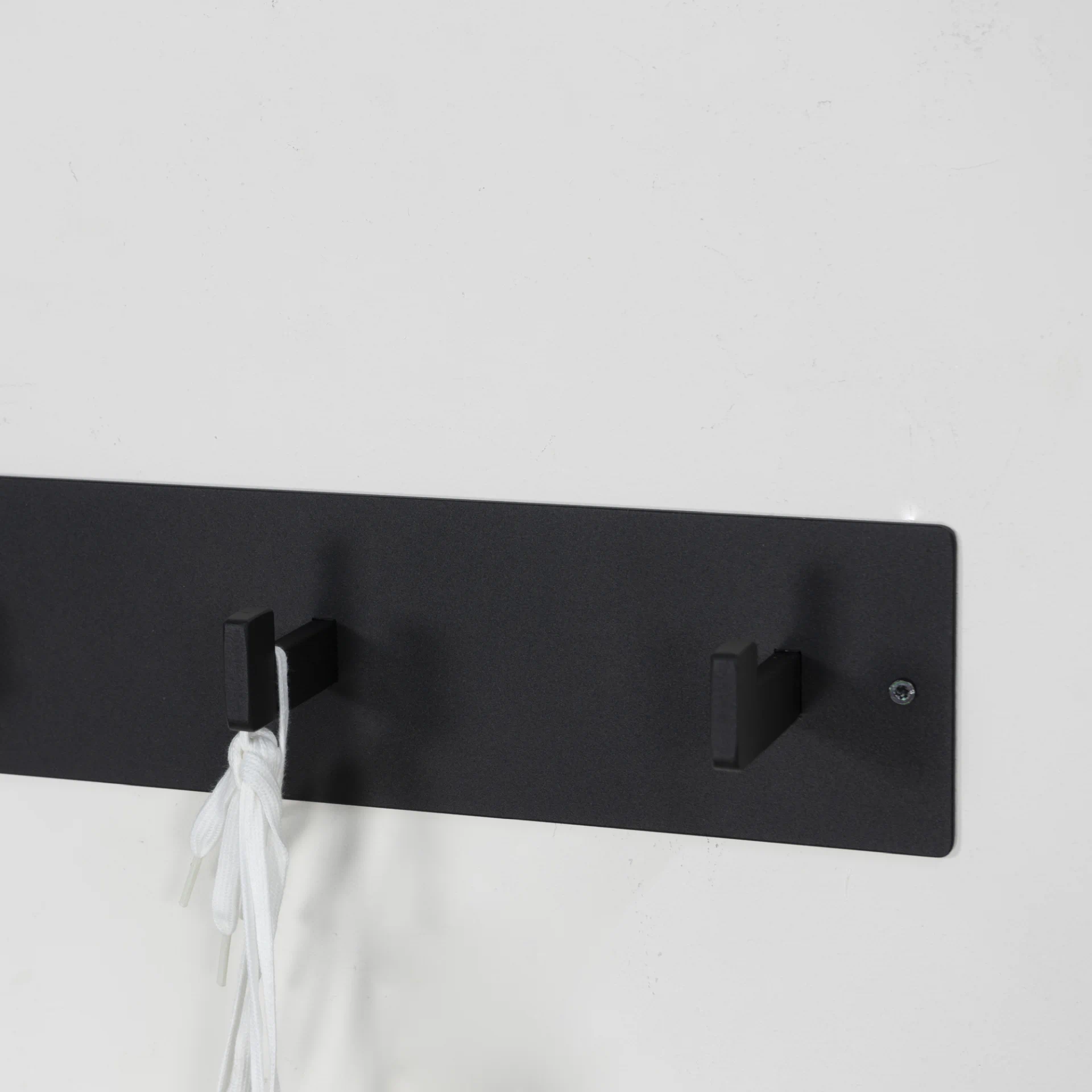 Spinder Design Wandgarderobe Leatherman 5 Schwarz