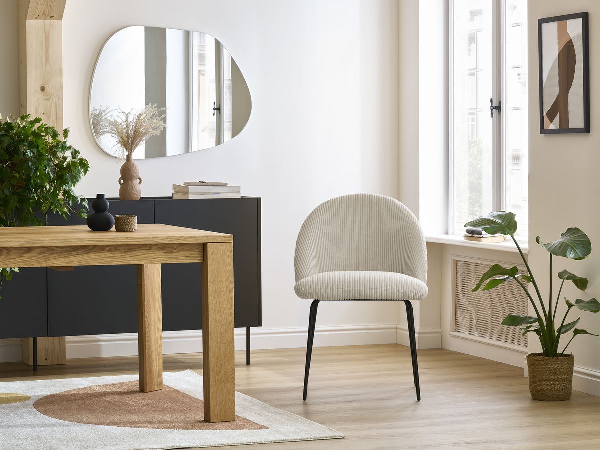Bobochic Lalie Esszimmerstuhl mit Metallbeinen, schwarz Cordsamt Beige
