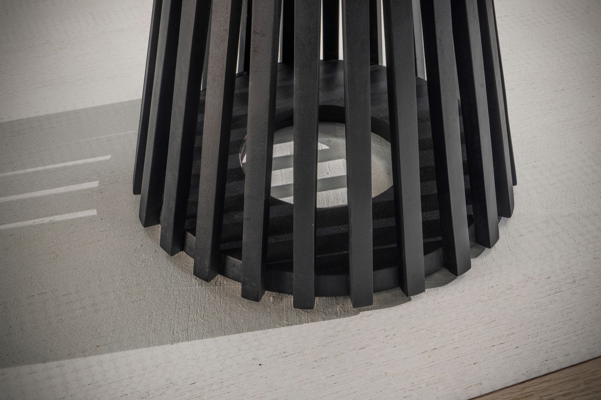 Couchtisch Asker Massivholz Schwarz Ø 60 × H 41 cm