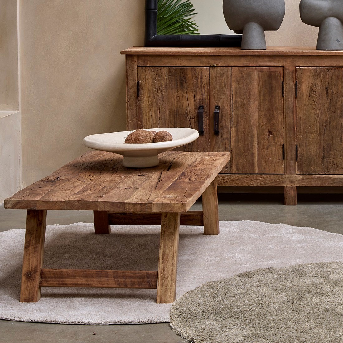 Raw Materials Couchtisch Farmwood Recyclingholz 140cm