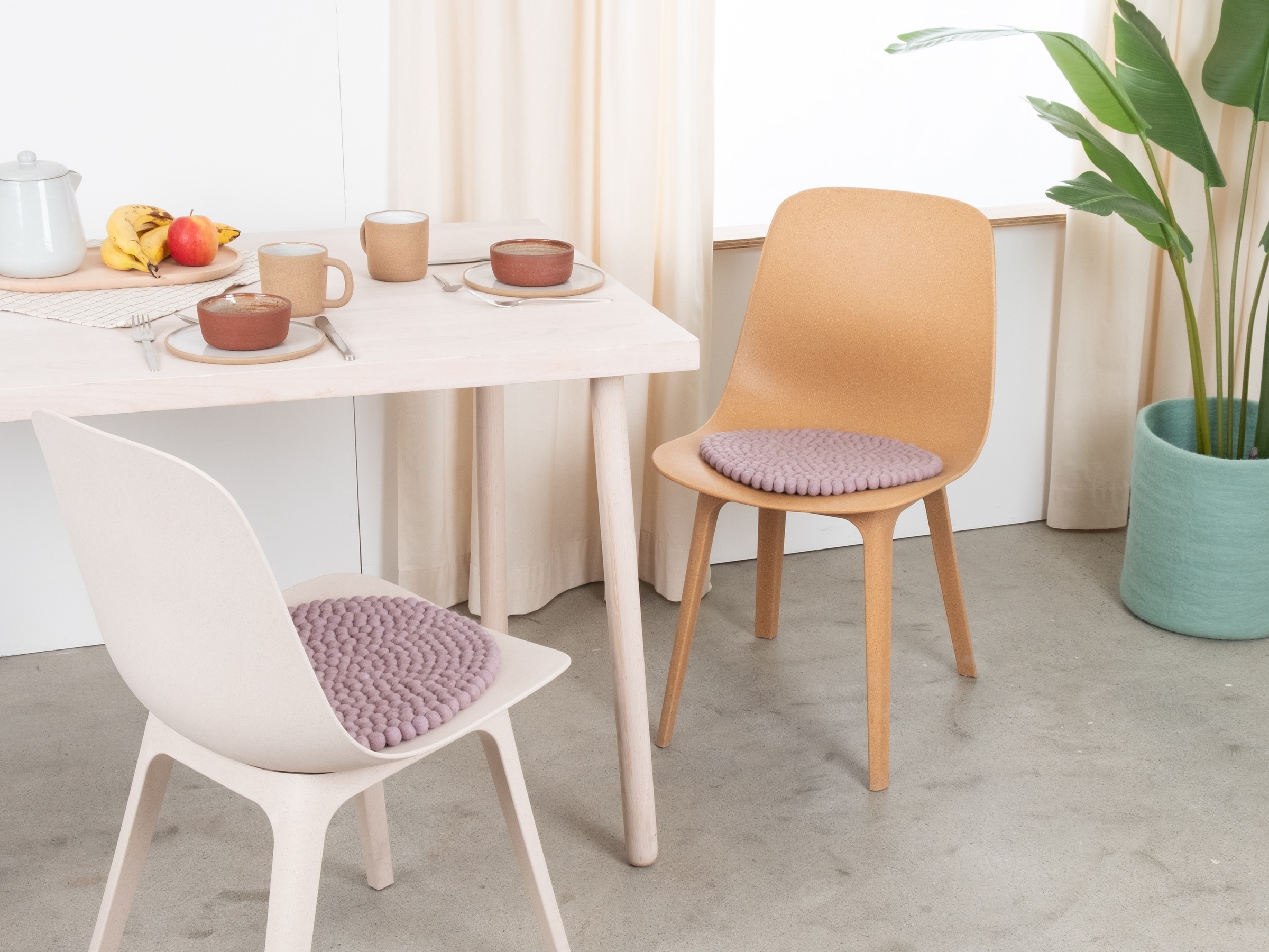 myfelt Marla Filzkugel-Sitzauflage Hellviolett Ø 36 cm