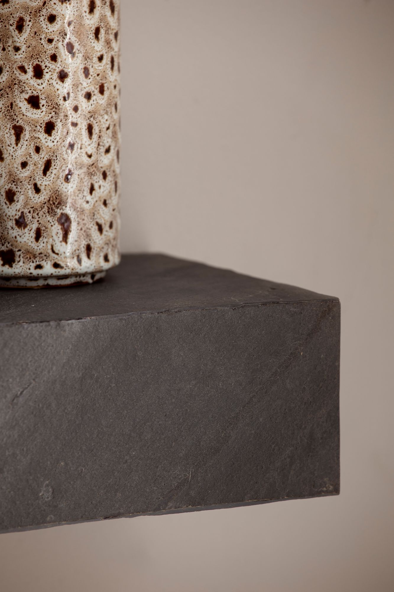 Wandregal Bodo Mango Massivholz Grau Breite 60 cm