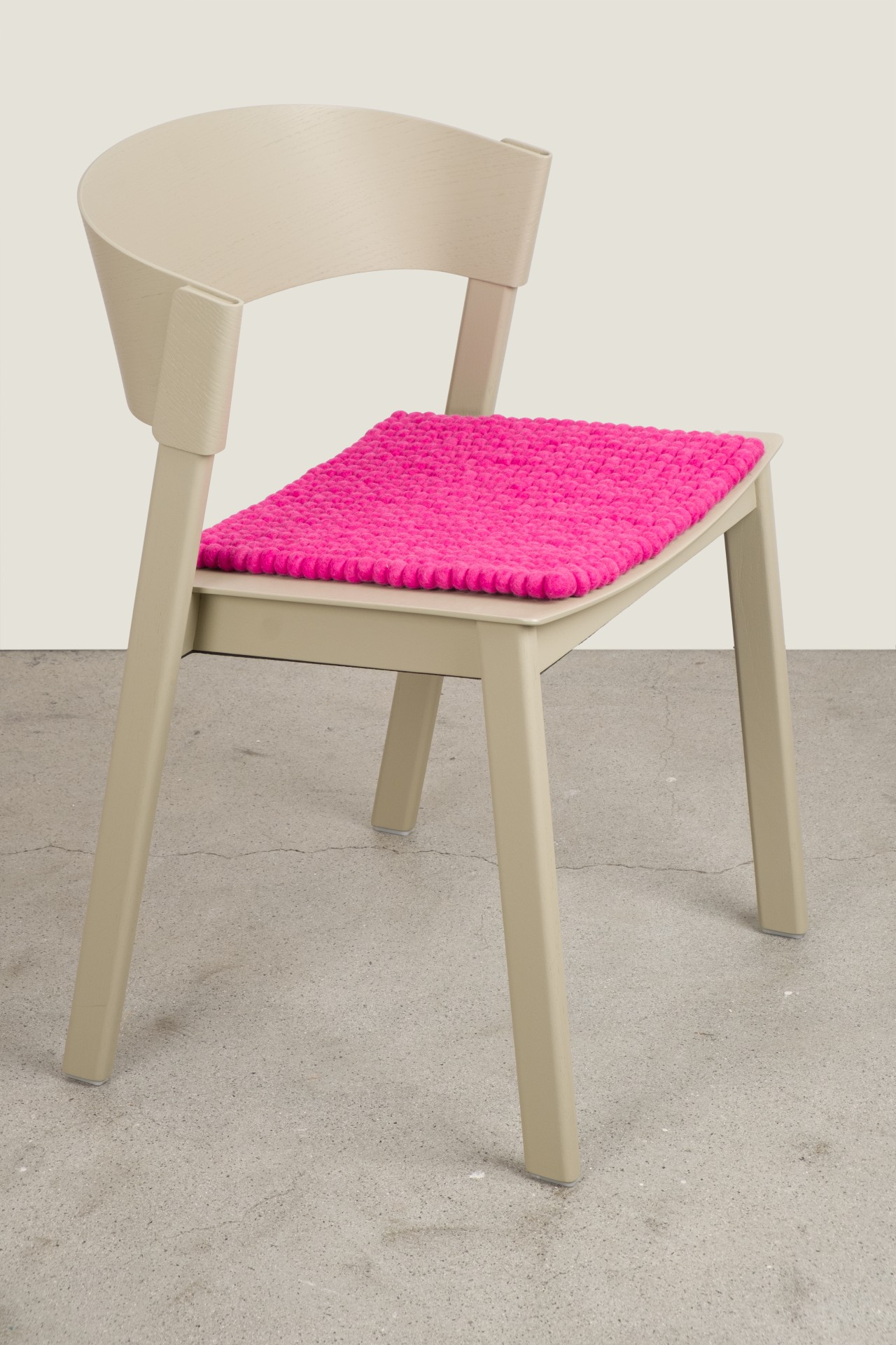 myfelt Lilli - Filzkugel Sitzauflage quadratisch