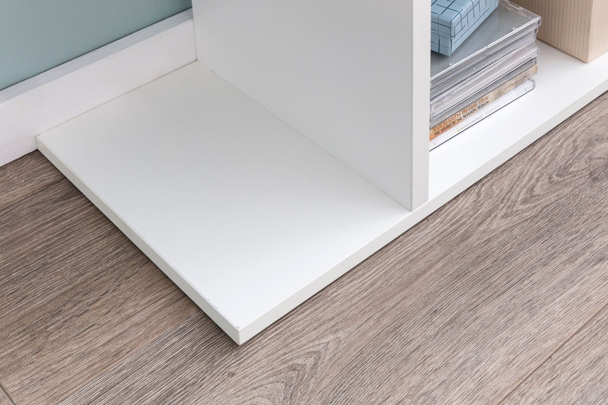 Bücherregal Harlev Weiß 70 × 23,5 × 190,5 cm