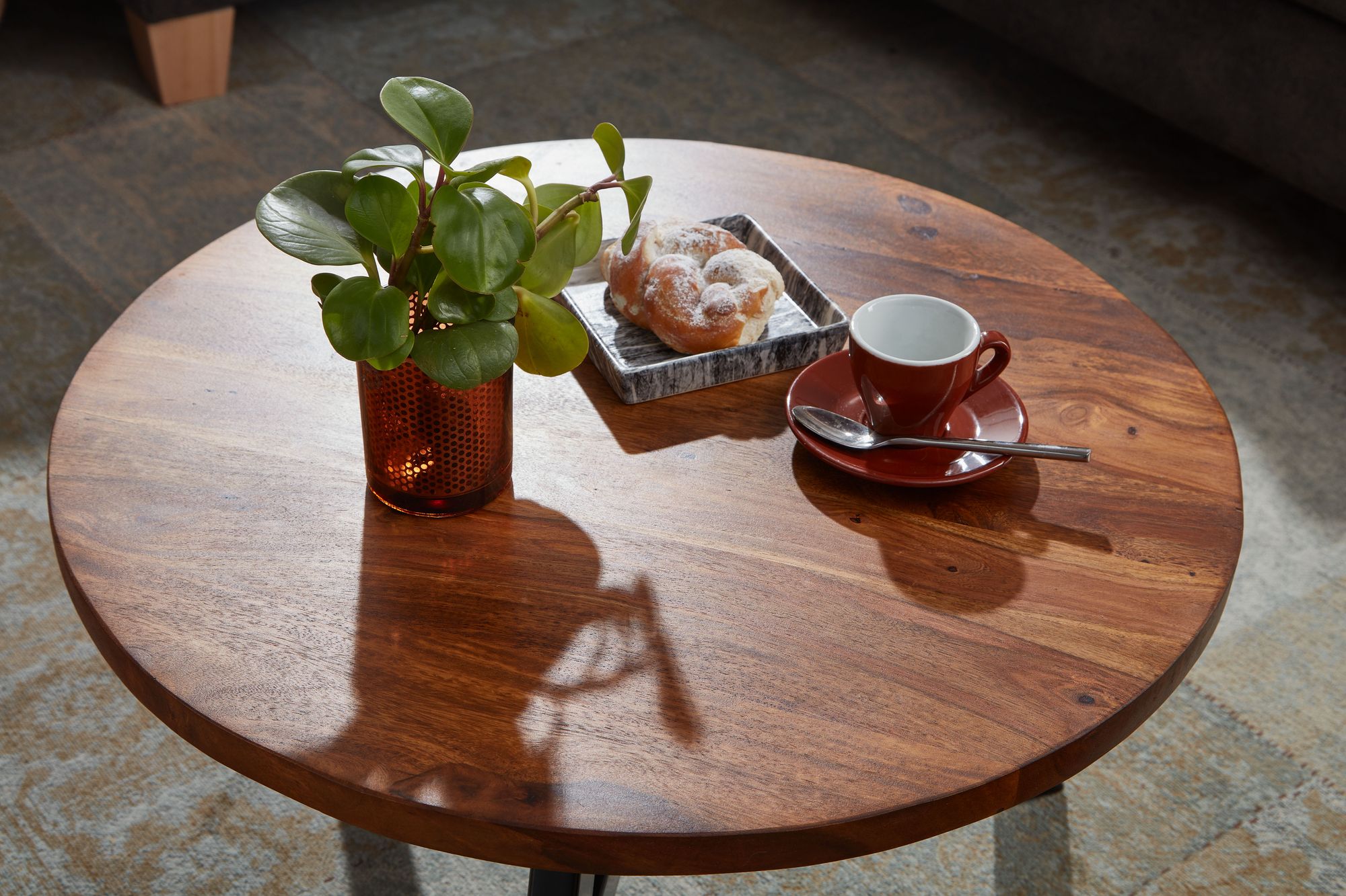 Couchtisch Nesjar Massivholz Dunkelbraun Ø 60 cm