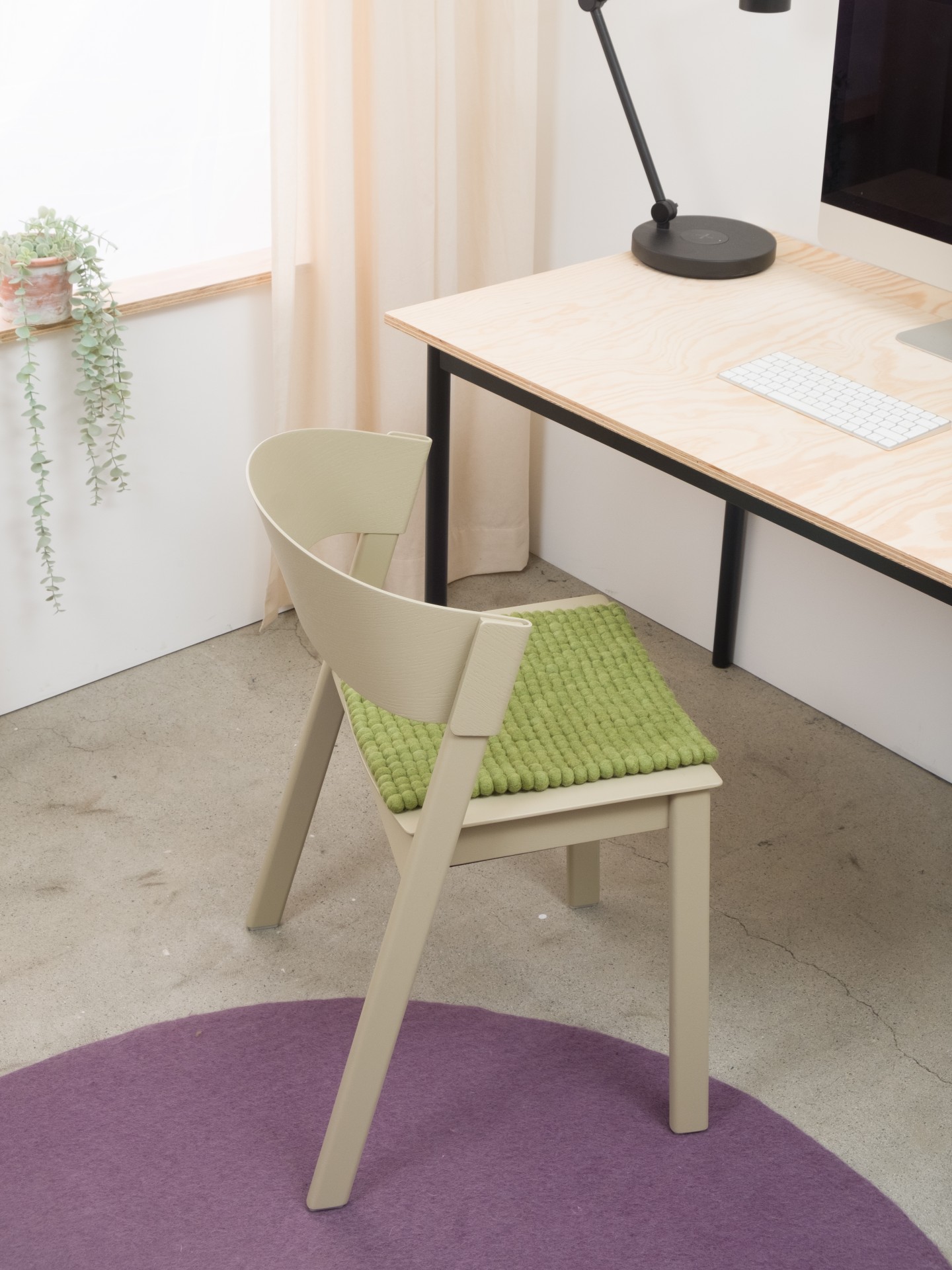 myfelt Kaspar - Filzkugel Sitzauflage quadratisch