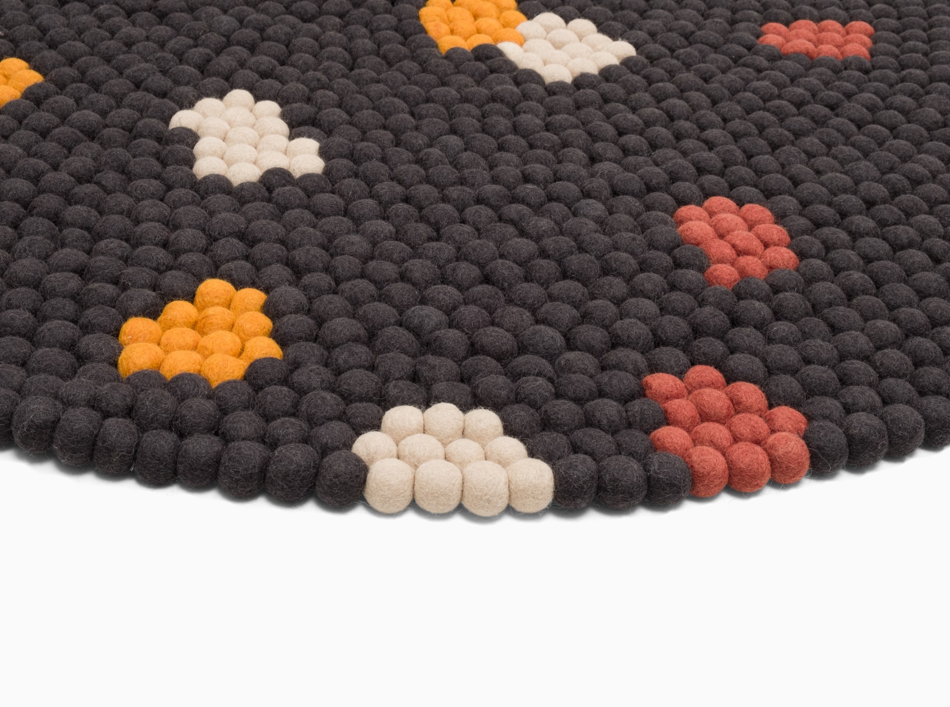 myfelt Terra Coal Filzkugelteppich Anthrazit rund Ø 50 cm