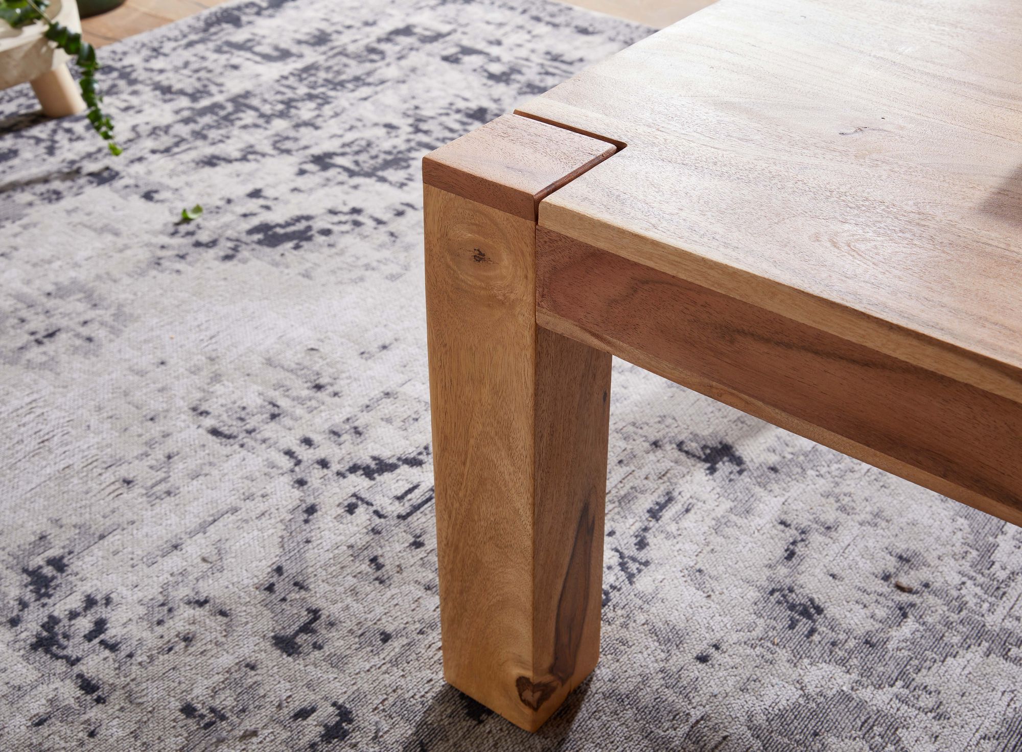 Couchtisch Aalvik Akazie Massivholz