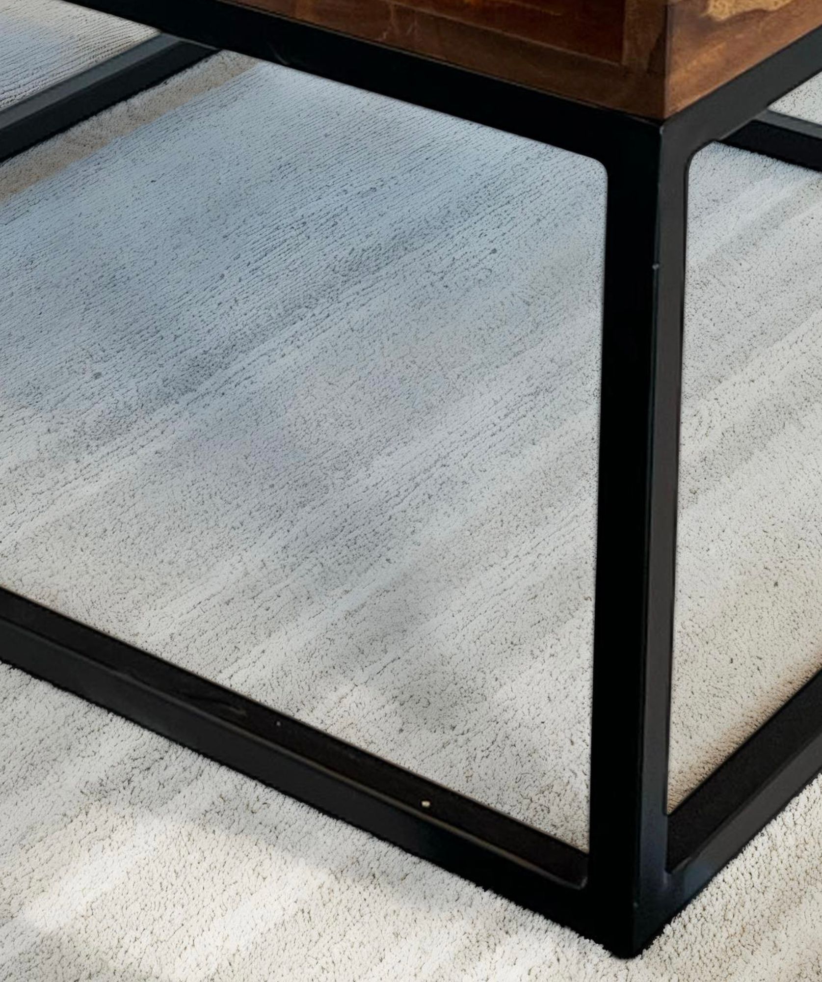 Couchtisch Hjelme Massivholz Braun 60 × 60 × 40 cm