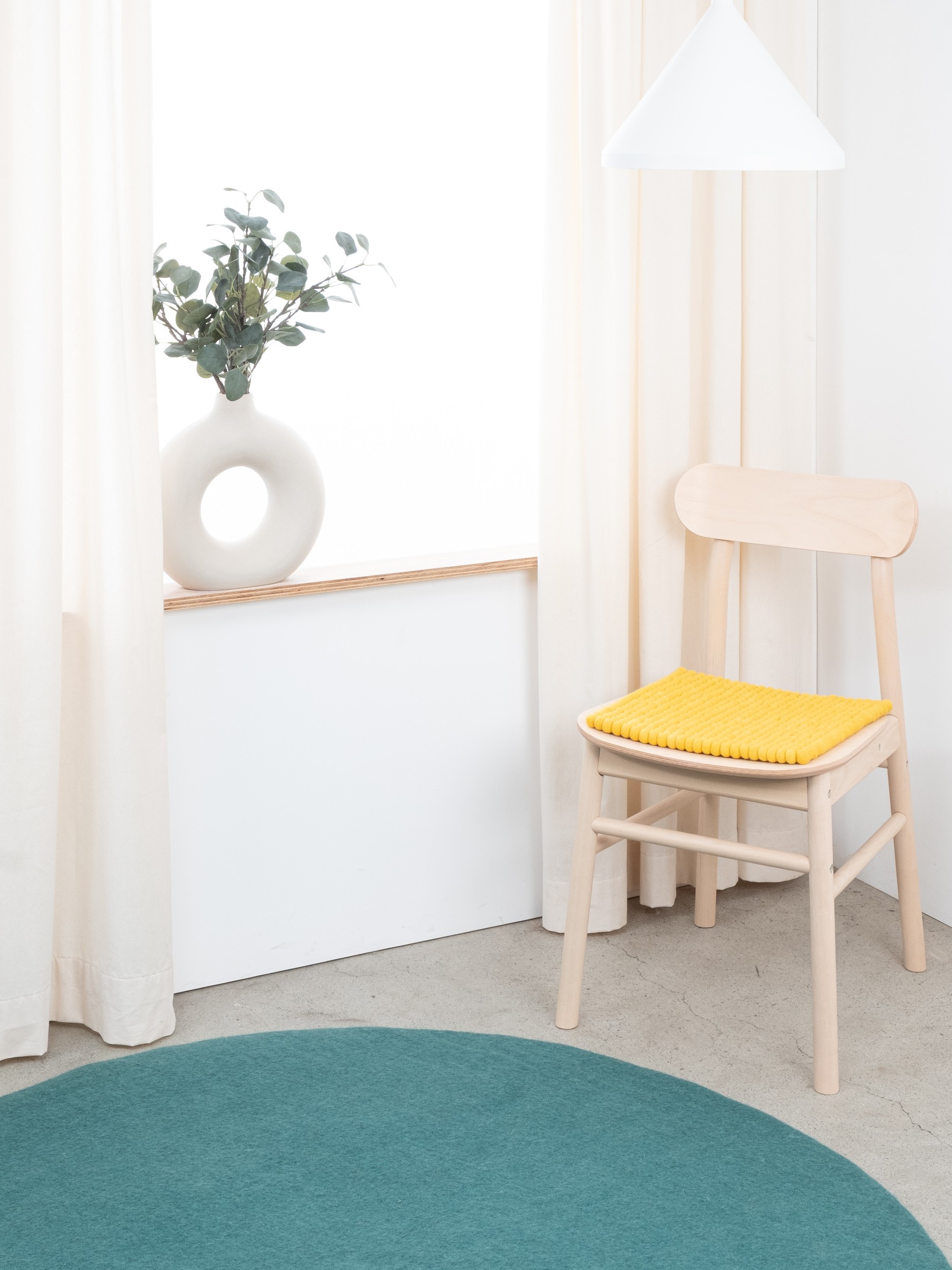 myfelt Kira Filzkugel-Sitzauflage Gelb 36 x 36 cm