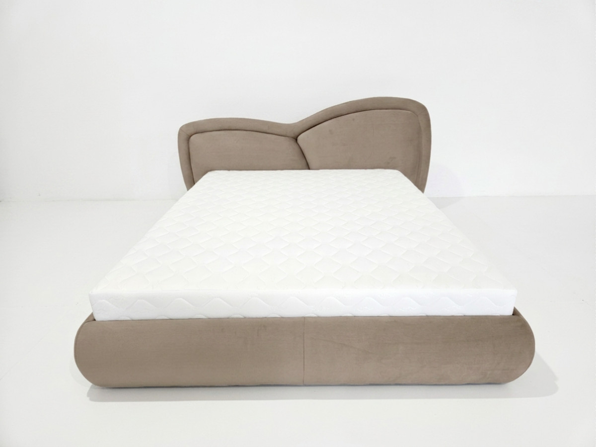 Bobochic Daniela Polsterbett Samt Taupe, Liegefläche 140 × 190 cm