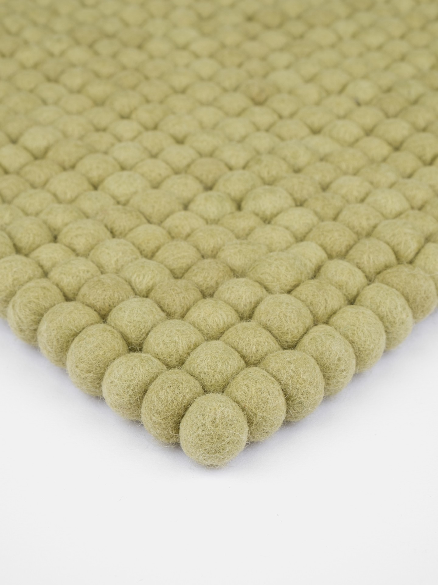 myfelt Pitt - Filzkugel Sitzauflage quadratisch