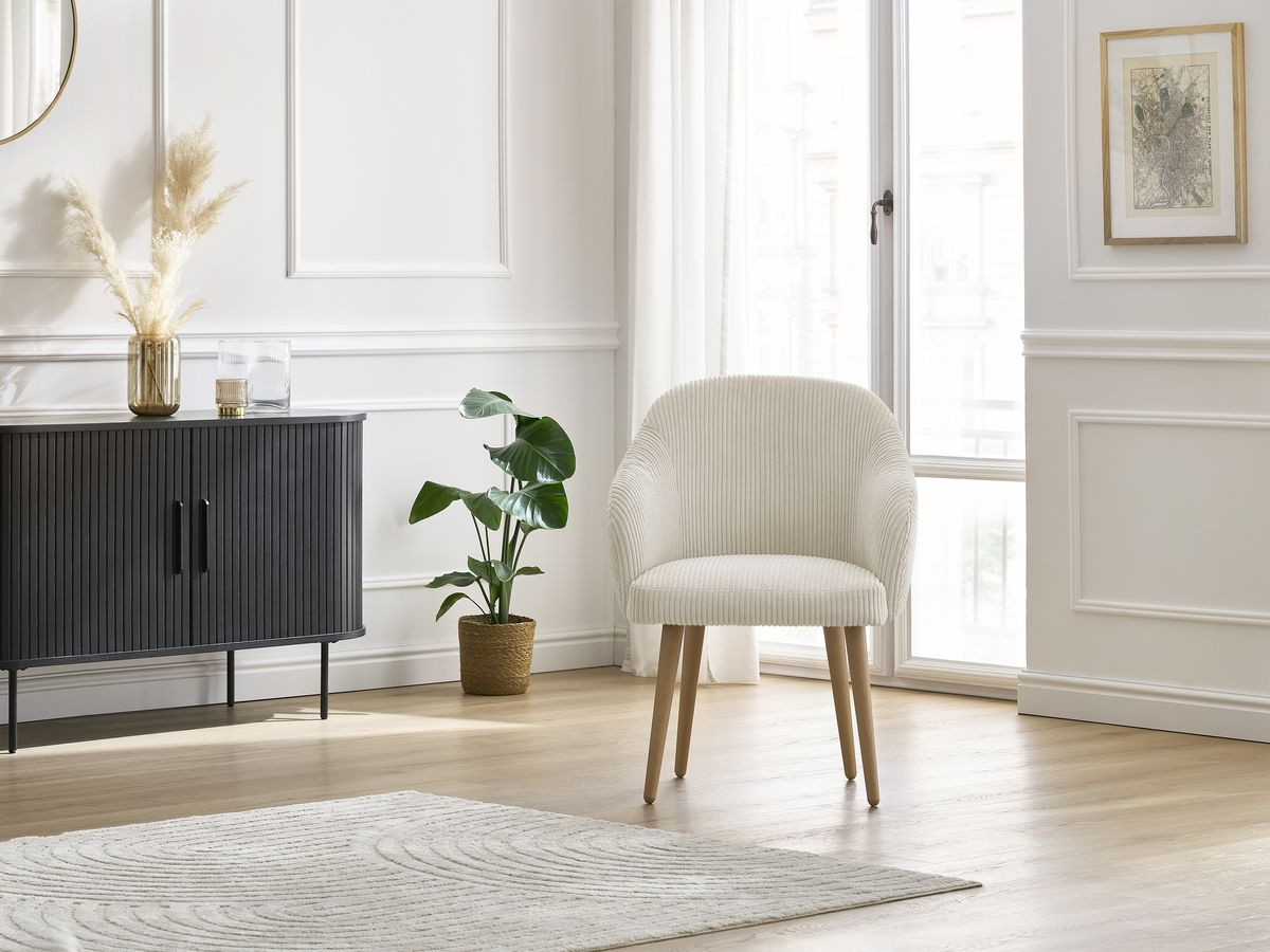 Bobochic Sophie Esszimmerstuhl mit skandinavischen Holzbeinen Cordsamt Beige