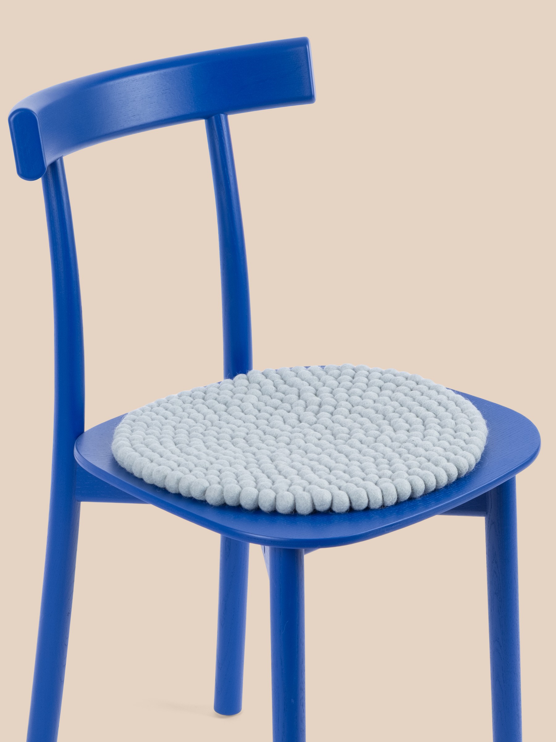 myfelt Liv Filzkugel-Sitzauflage Hellblau Ø 36 cm